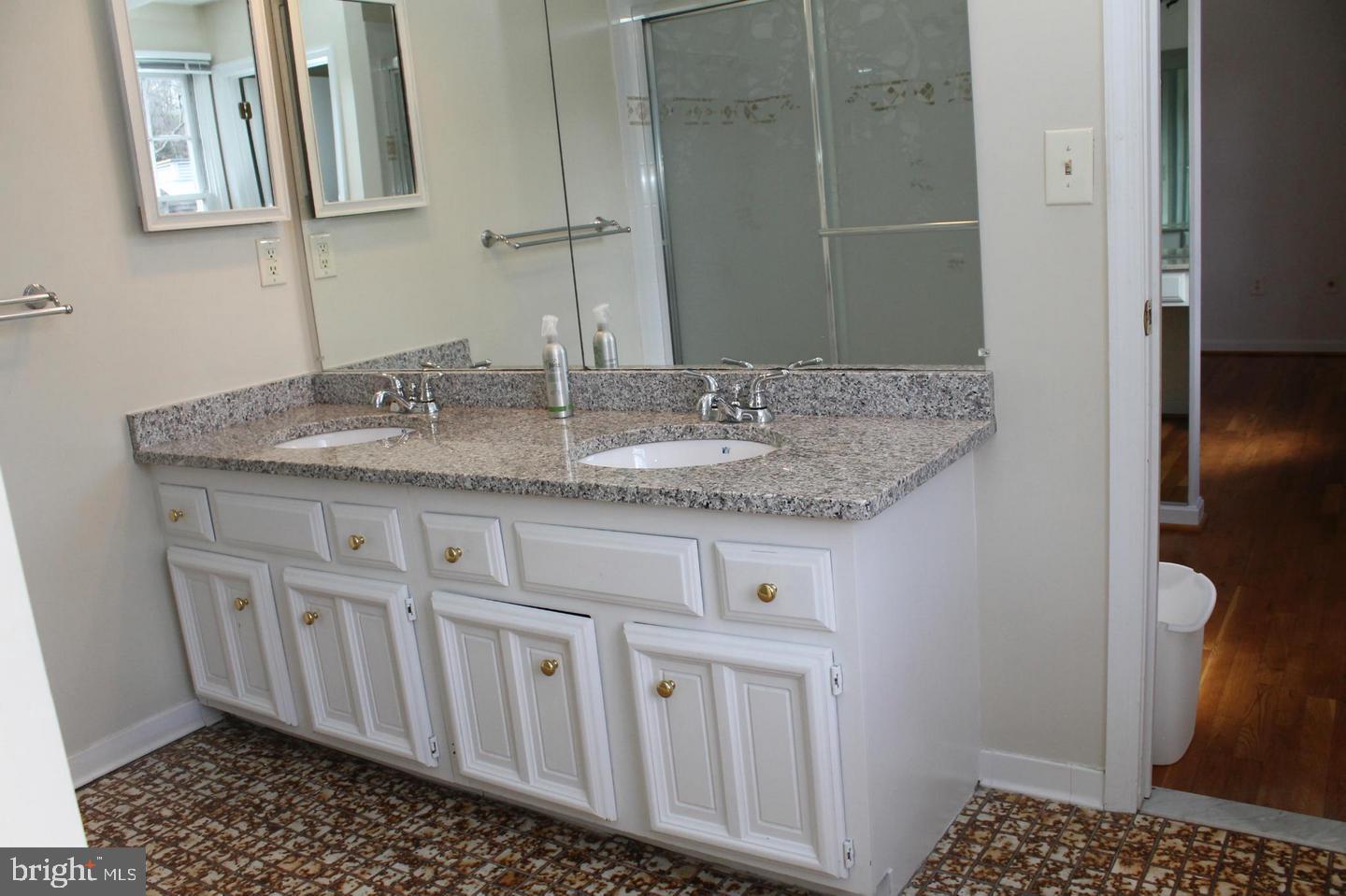 BRADLEY HILLS - Residential Lease