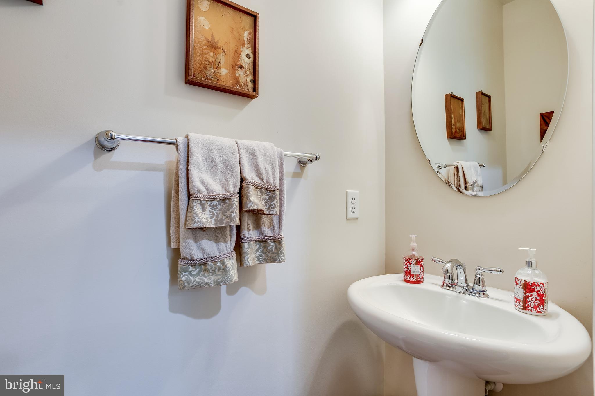 HEARTHSTONE AT ELLICOTT MILLS - Residential