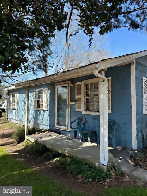 Photo of 108 Pine Street, CHESTERTOWN, MD 21620 (MLS # MDKE2006322)