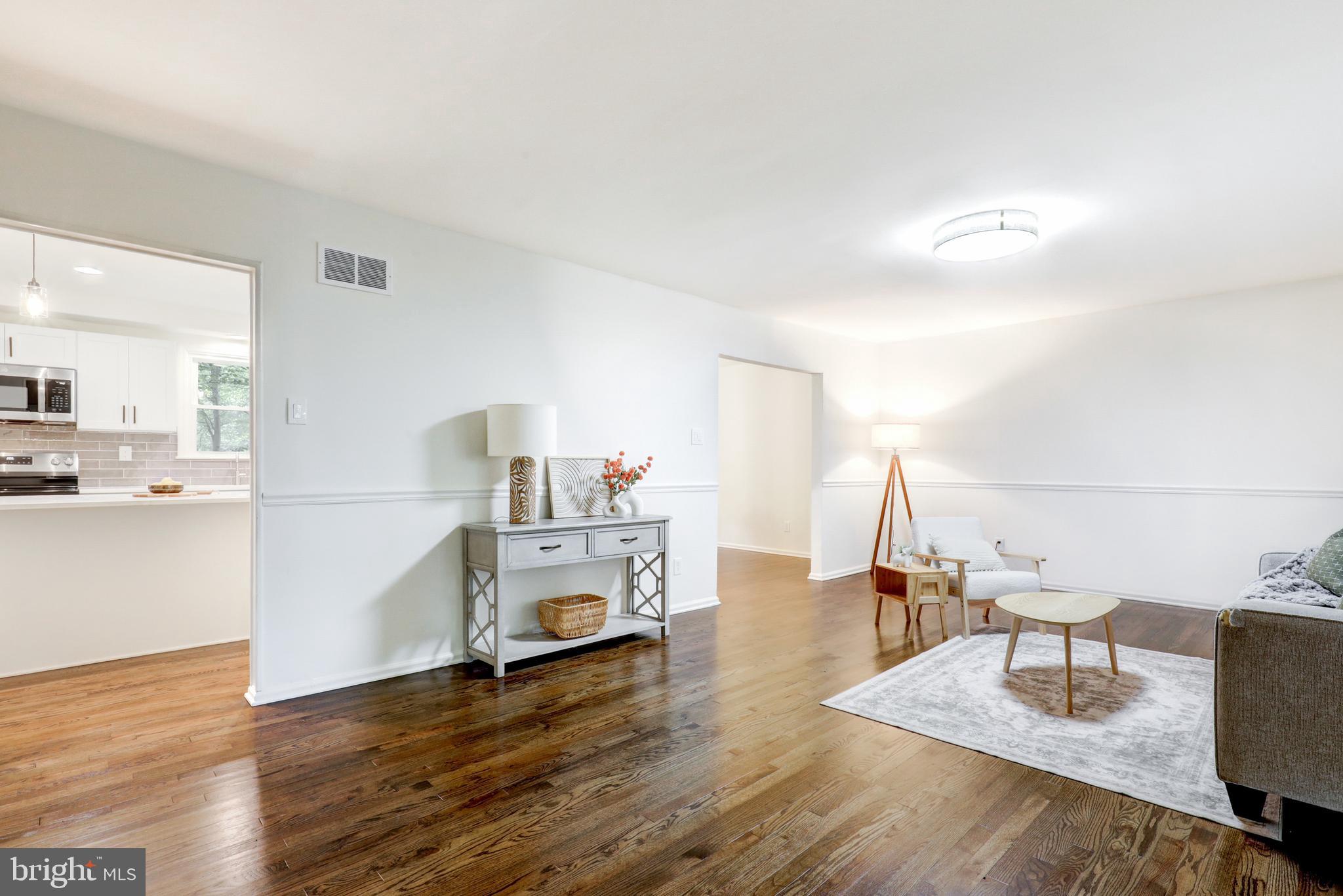 1501 WASHINGTON LANE