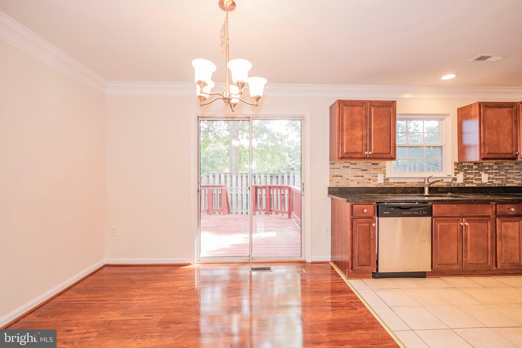 COLONY SQUARE - Residential