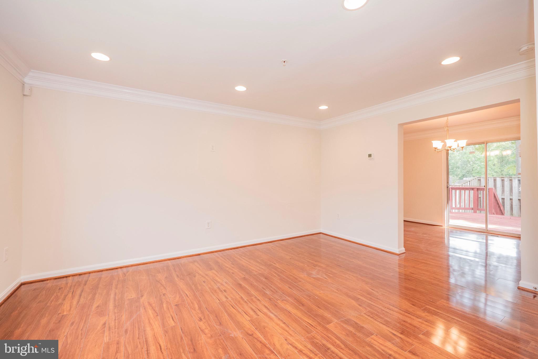 COLONY SQUARE - Residential