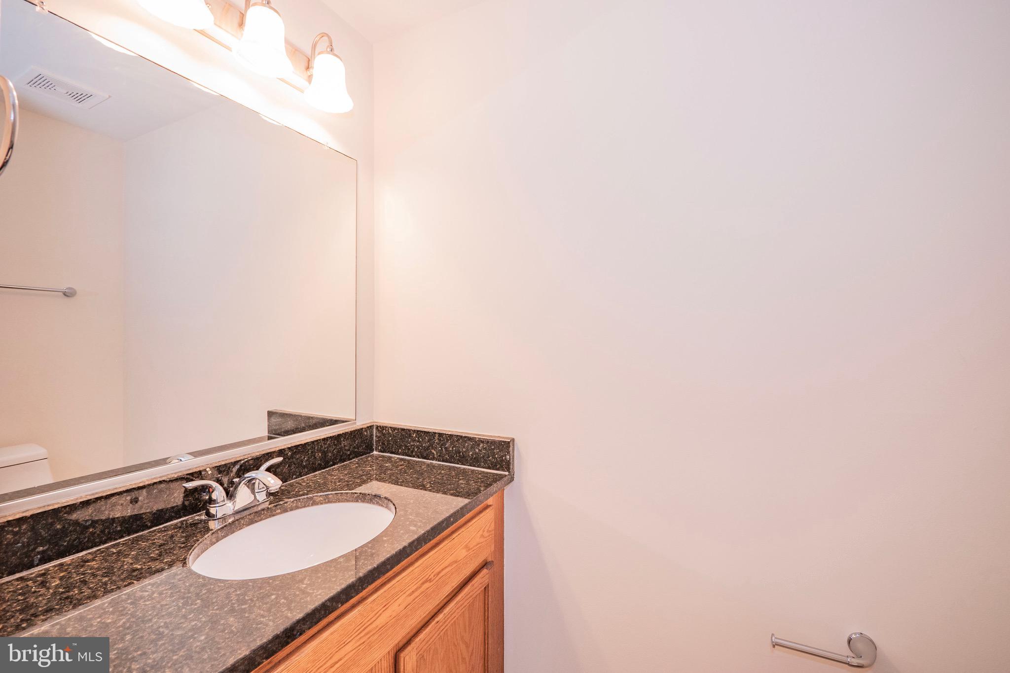 COLONY SQUARE - Residential