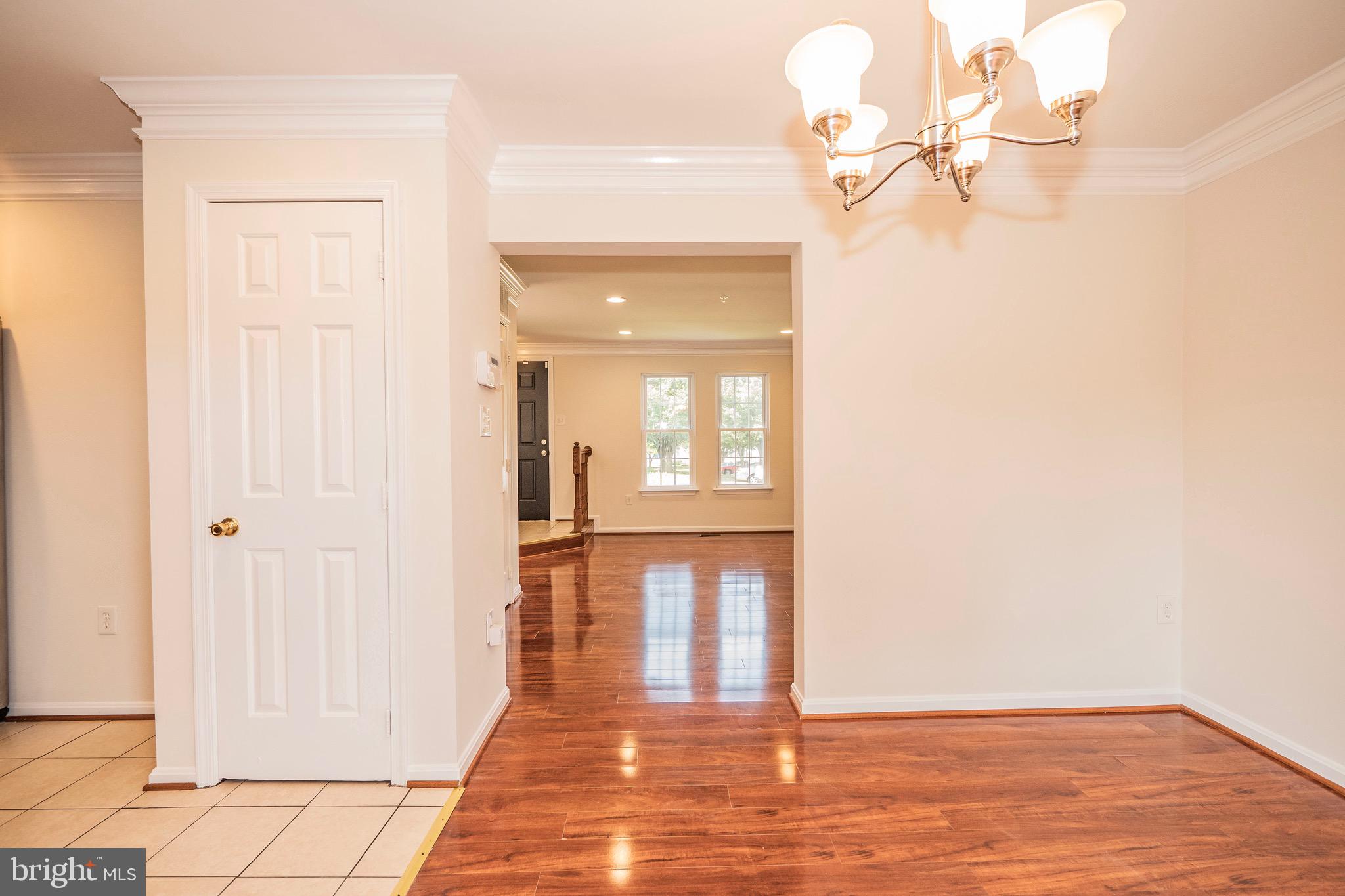 COLONY SQUARE - Residential