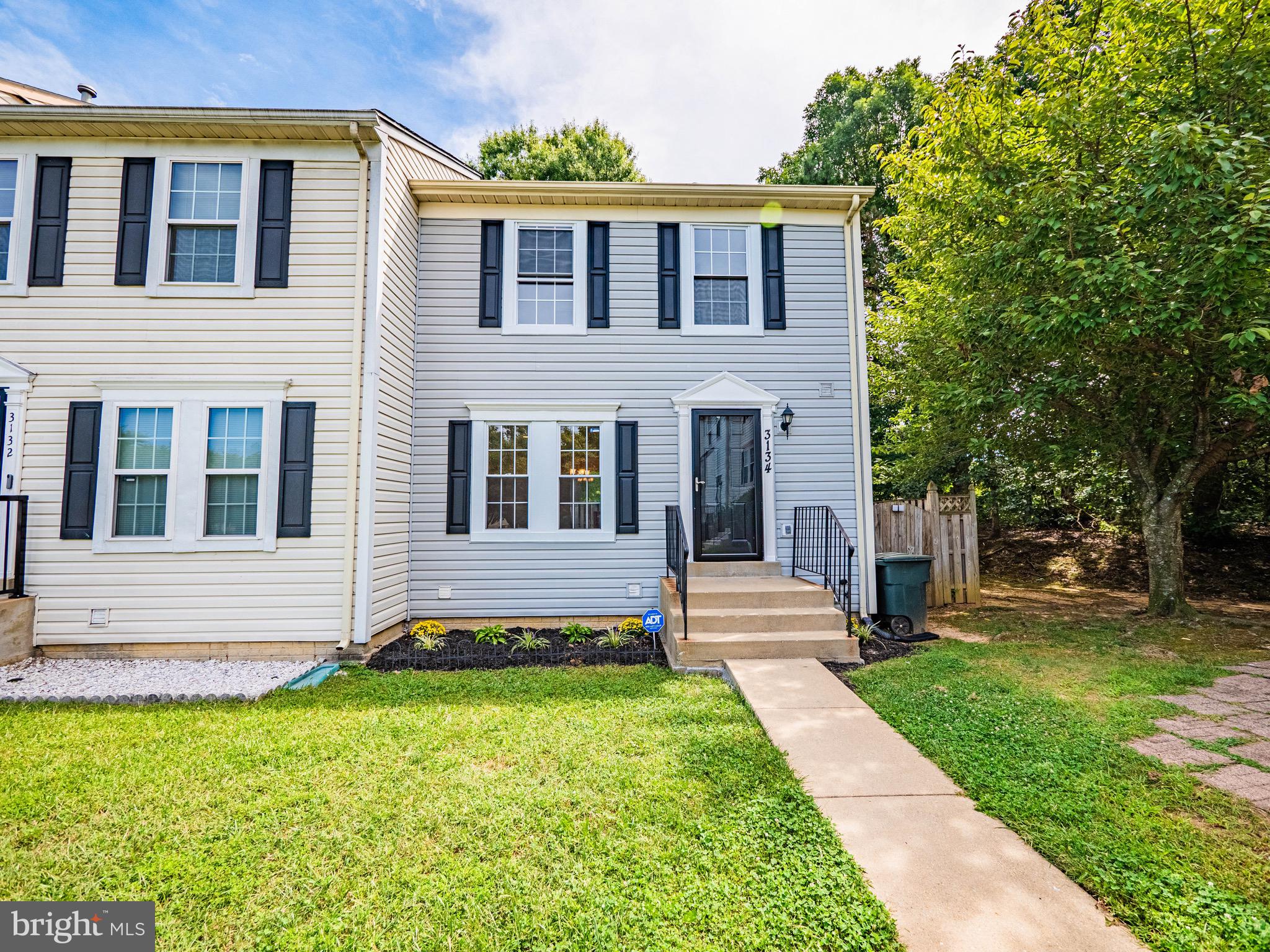 COLONY SQUARE - Residential