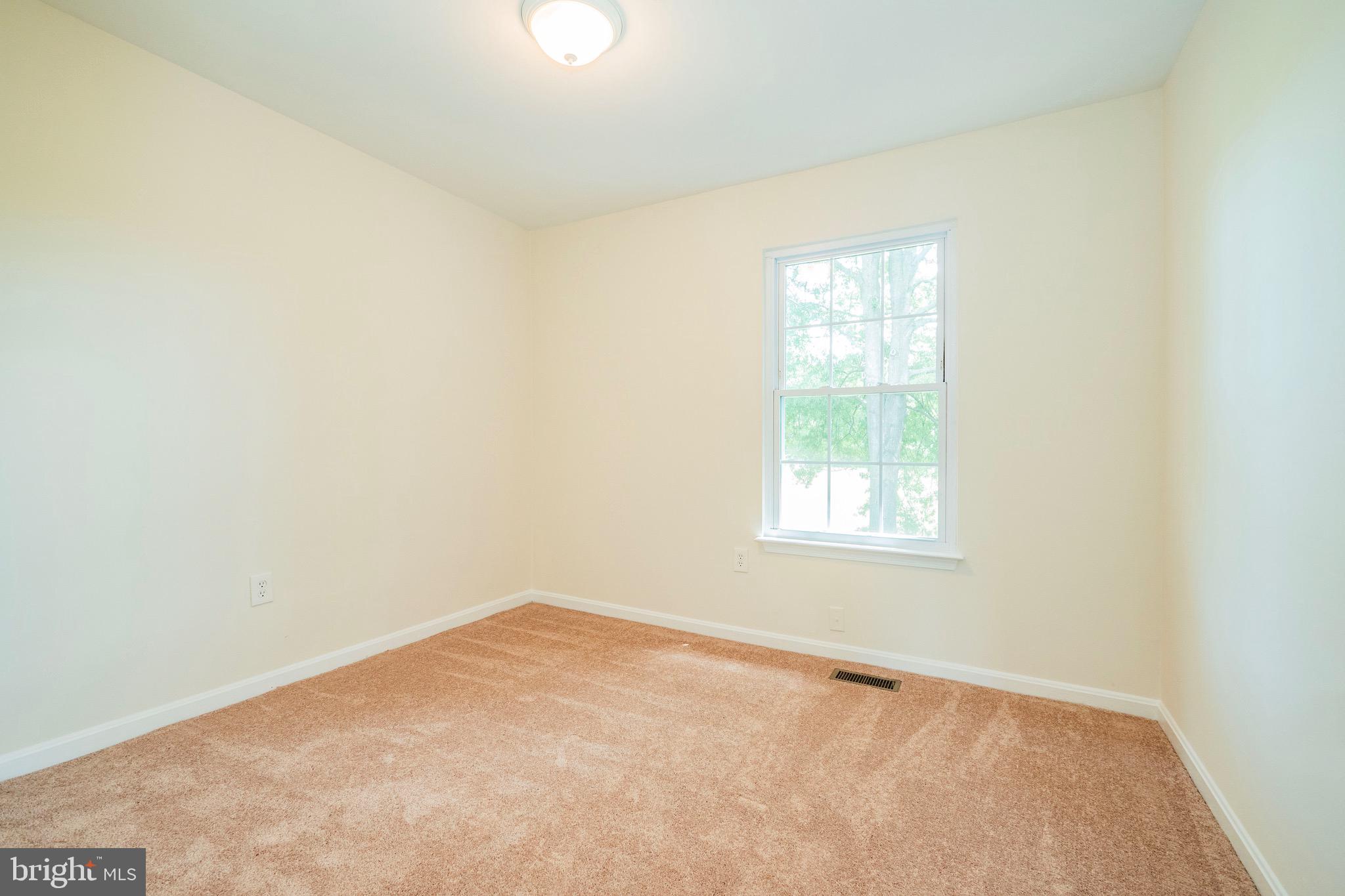 COLONY SQUARE - Residential