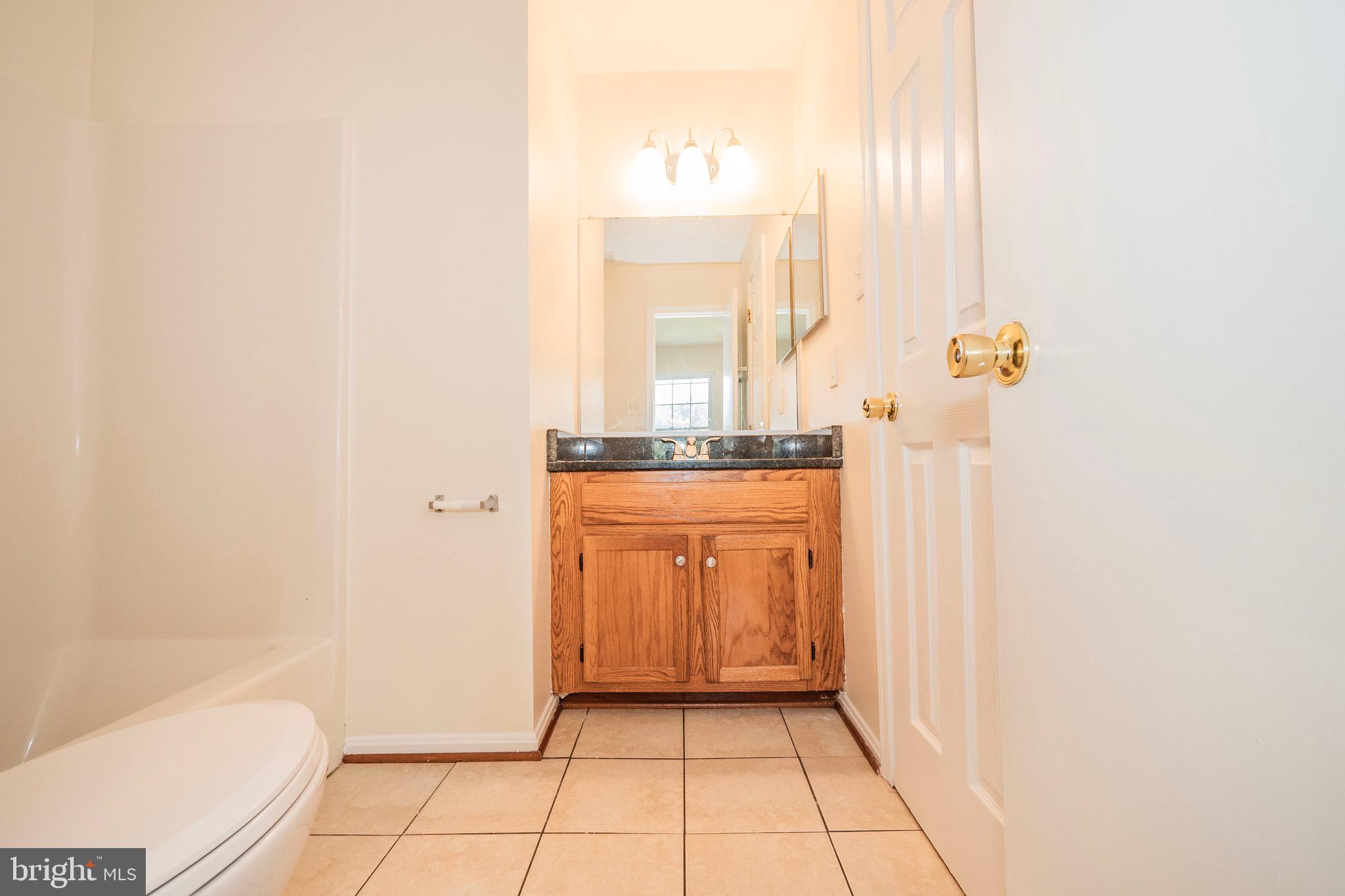 COLONY SQUARE - Residential