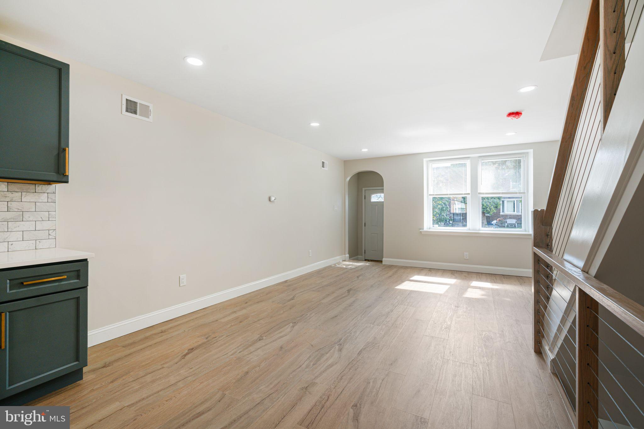 7705 PICKERING AVENUE