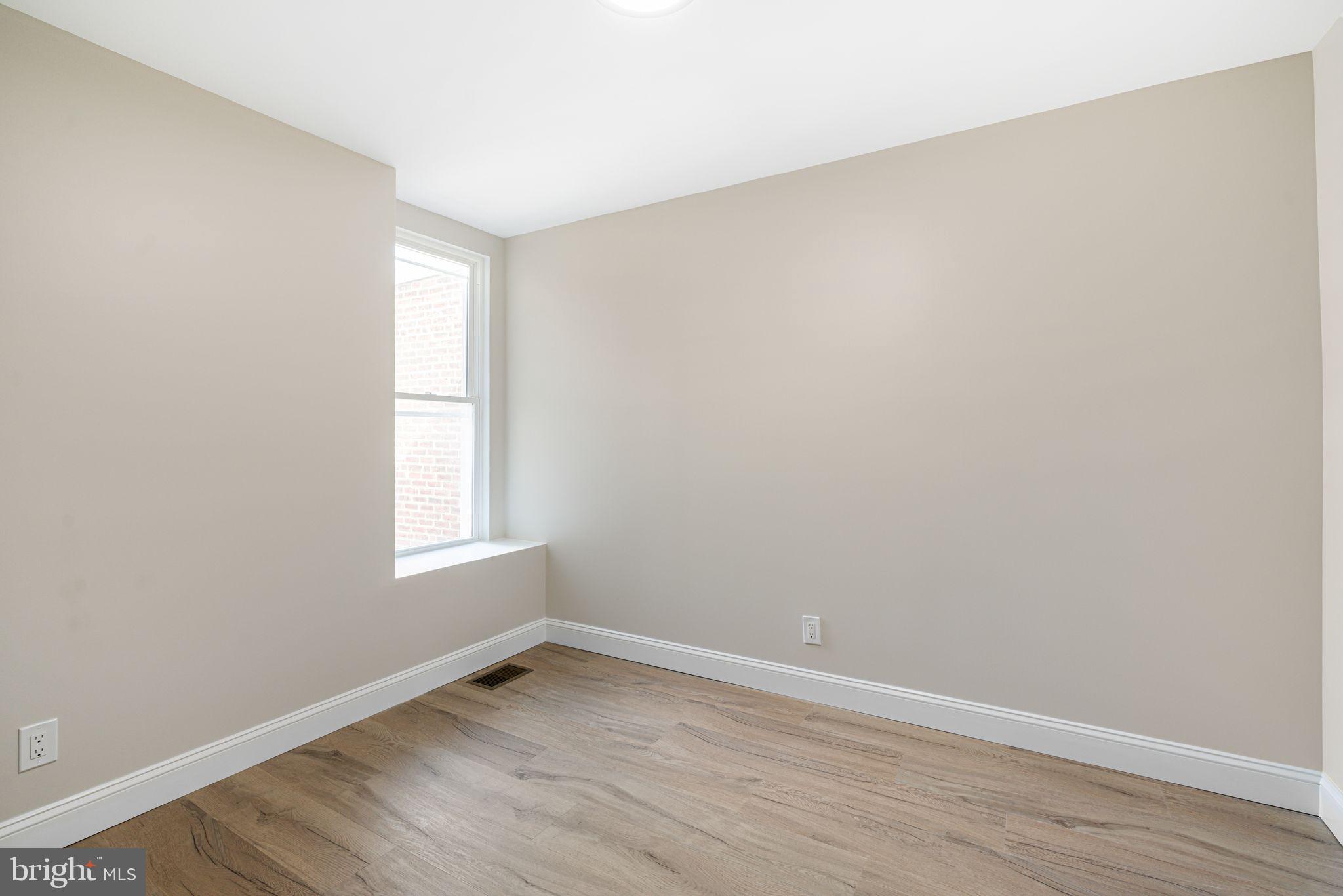 WEST OAK LANE - Residential