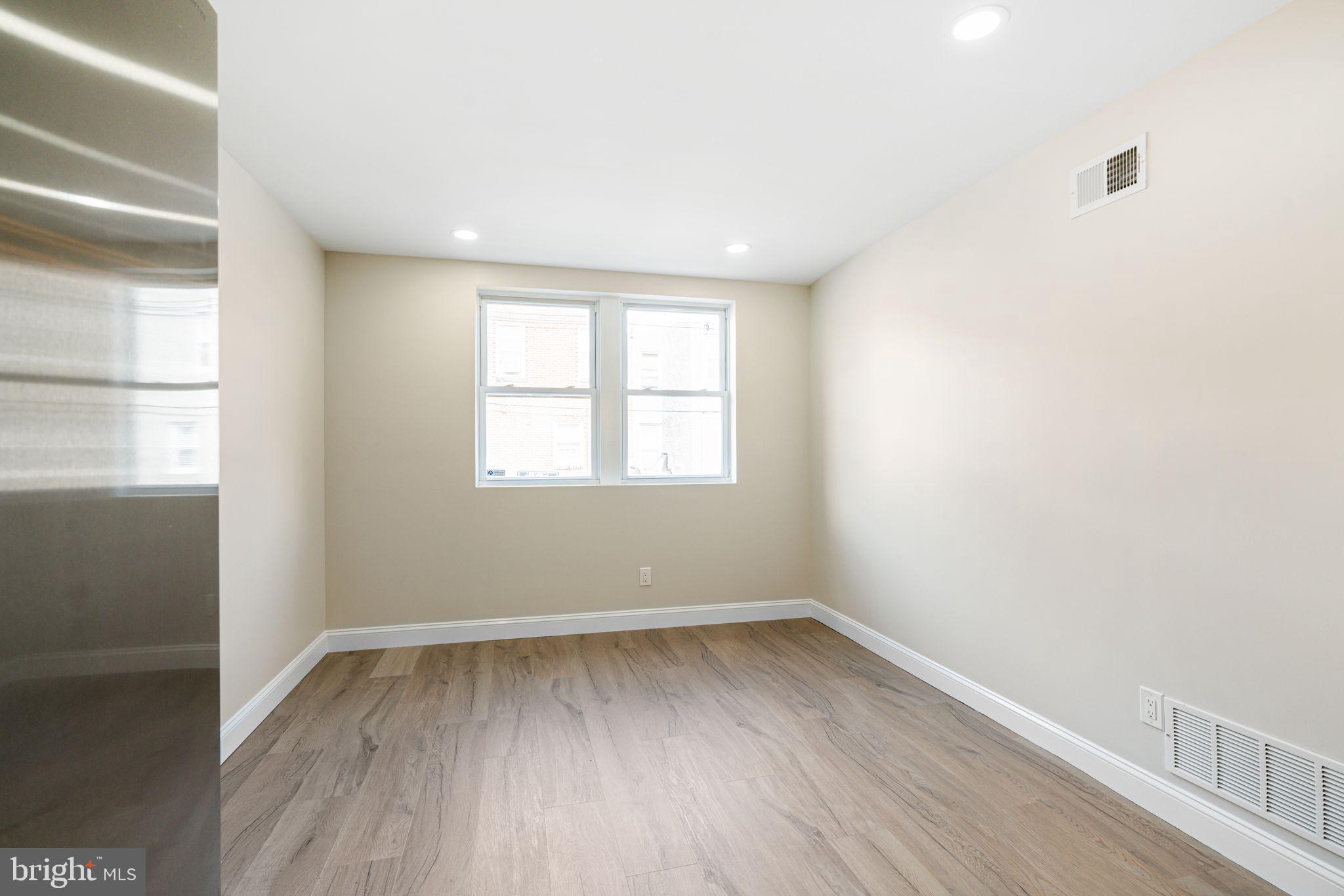 WEST OAK LANE - Residential