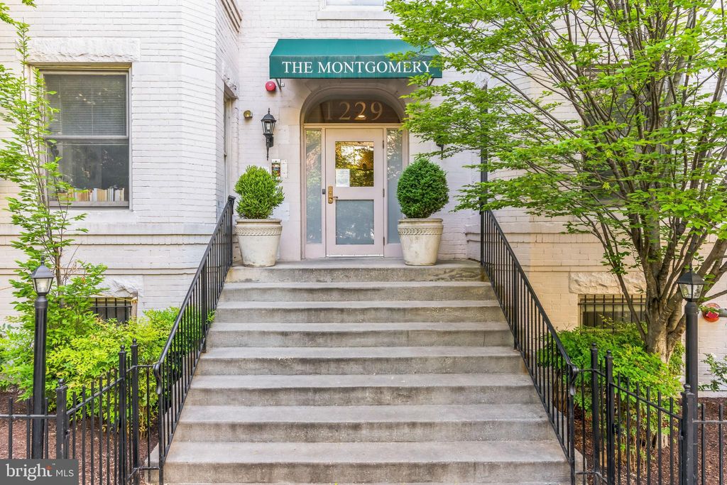 Photo of 1229 12th Street NW #109, WASHINGTON, DC 20005 (MLS # DCDC2229646)