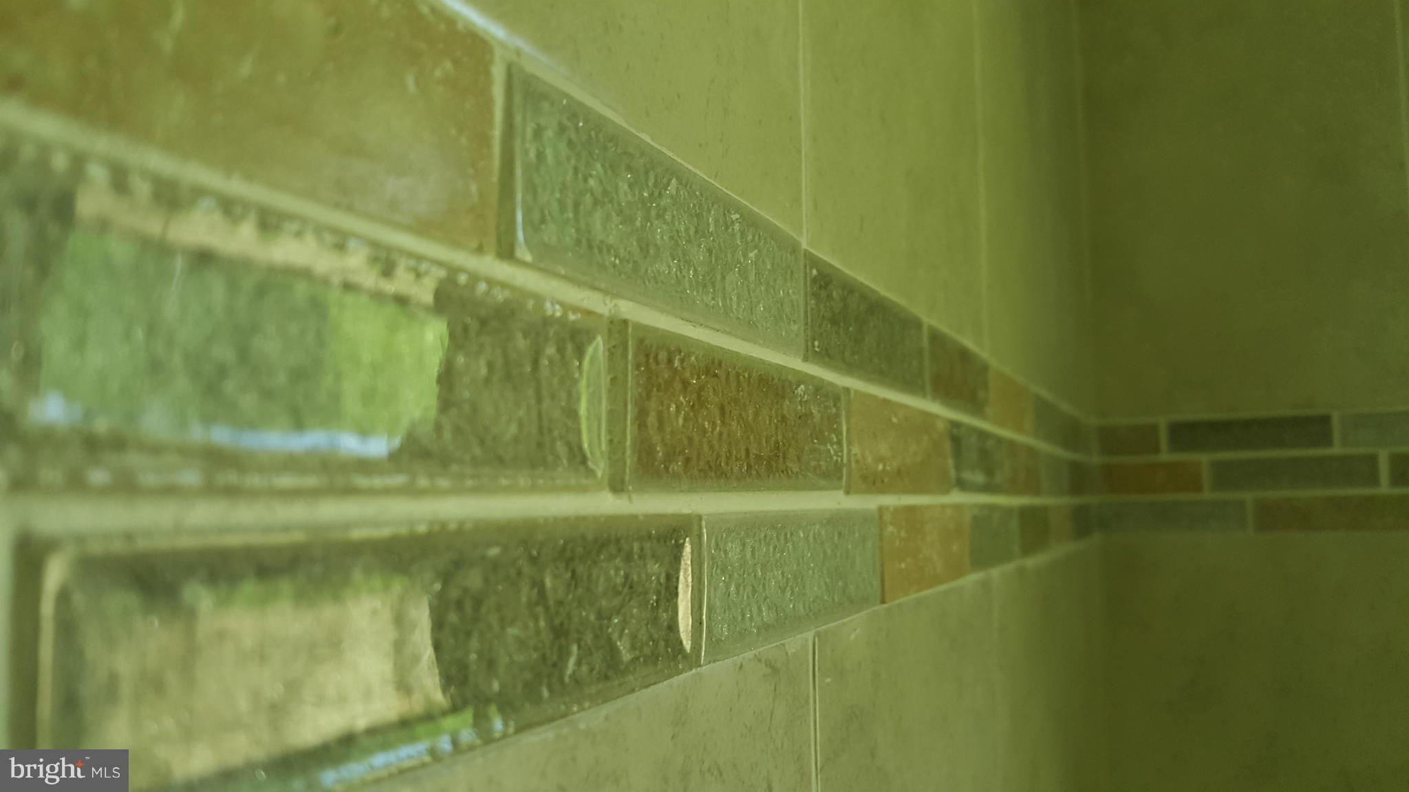 COUNTRY CLUB MANOR - Residential Lease