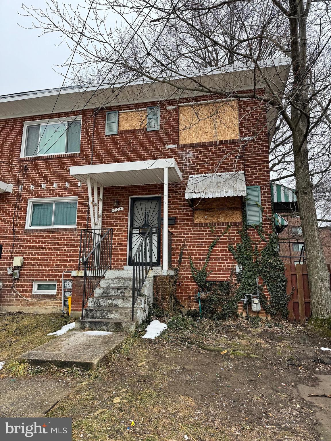 OXON HILL - Residential