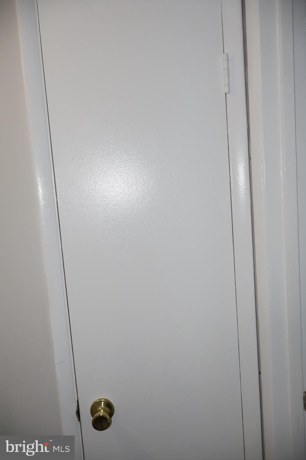 AMERICANA FAIRFAX - Residential Lease