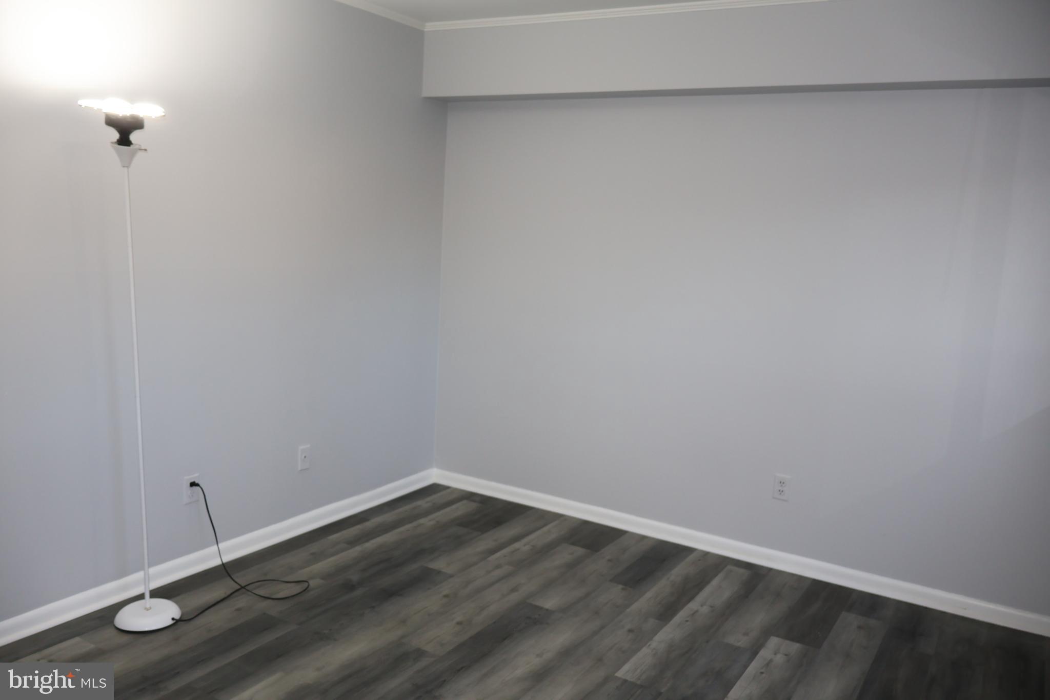 AMERICANA FAIRFAX - Residential Lease