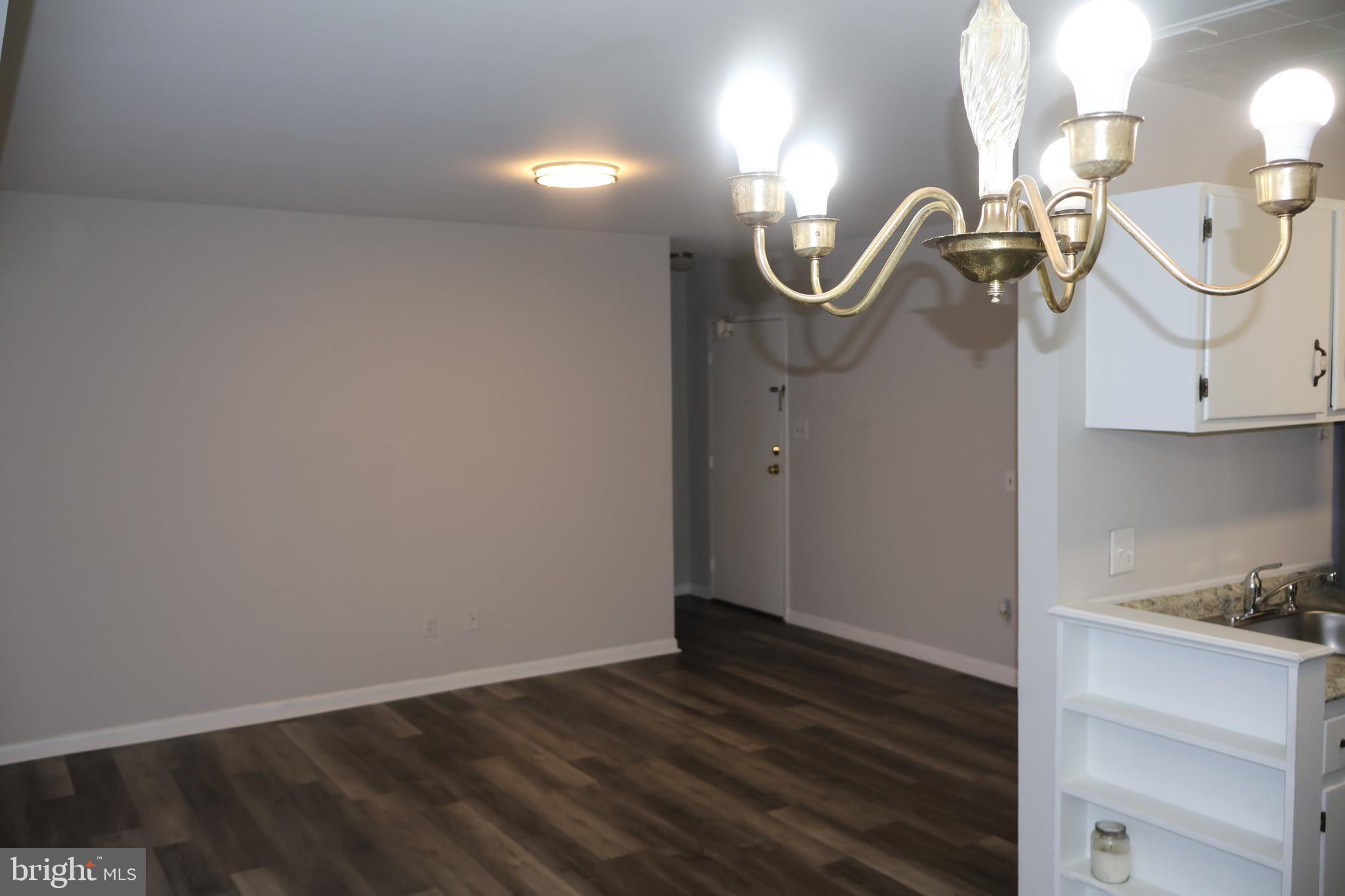 AMERICANA FAIRFAX - Residential Lease