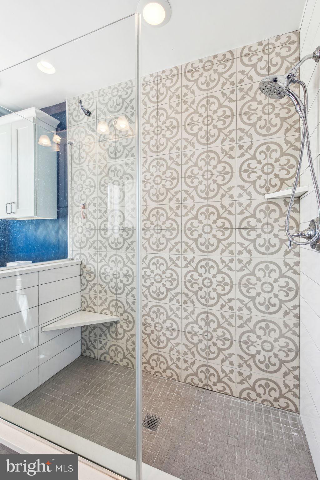 FAIRMOUNT - Residential