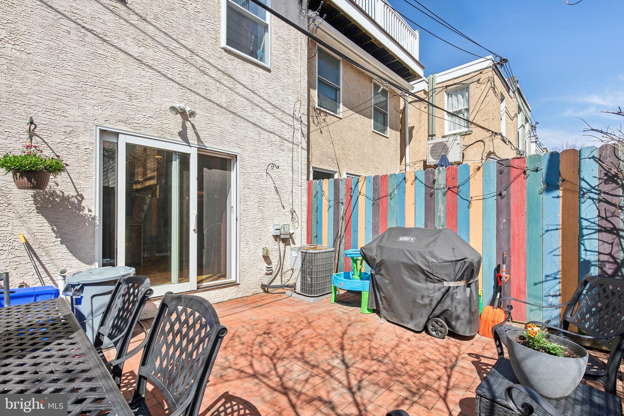 FAIRMOUNT - Residential