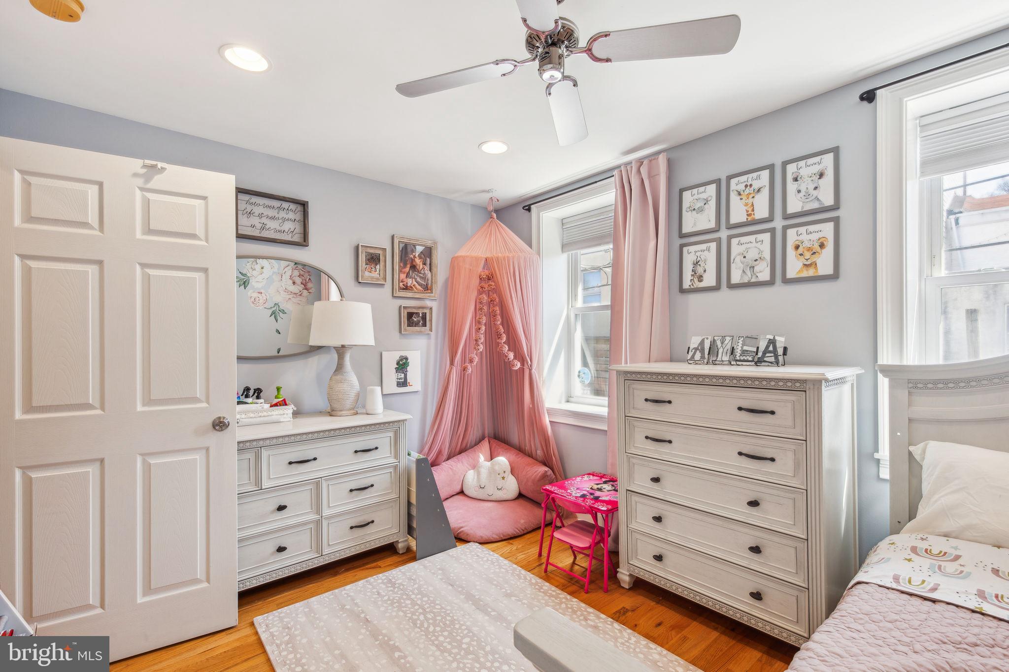 FAIRMOUNT - Residential