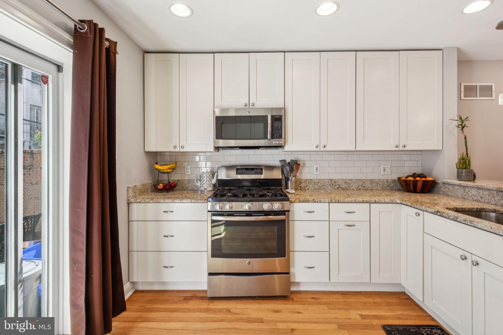 FAIRMOUNT - Residential