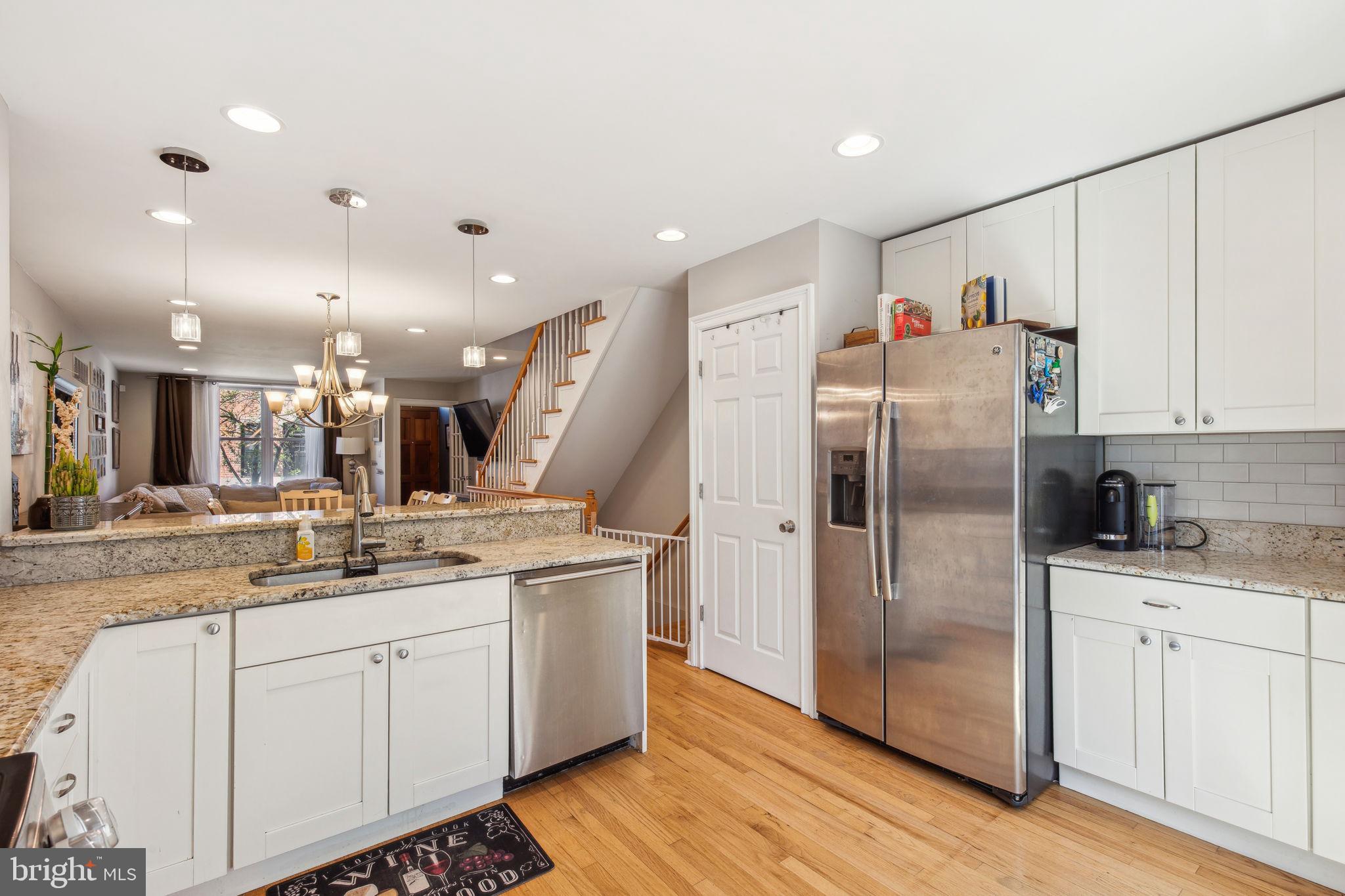 FAIRMOUNT - Residential