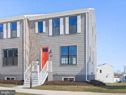 Townhouse For Sale - 4129 Ridgeview Avenue<br/> MECHANICSBURG, PA 17055