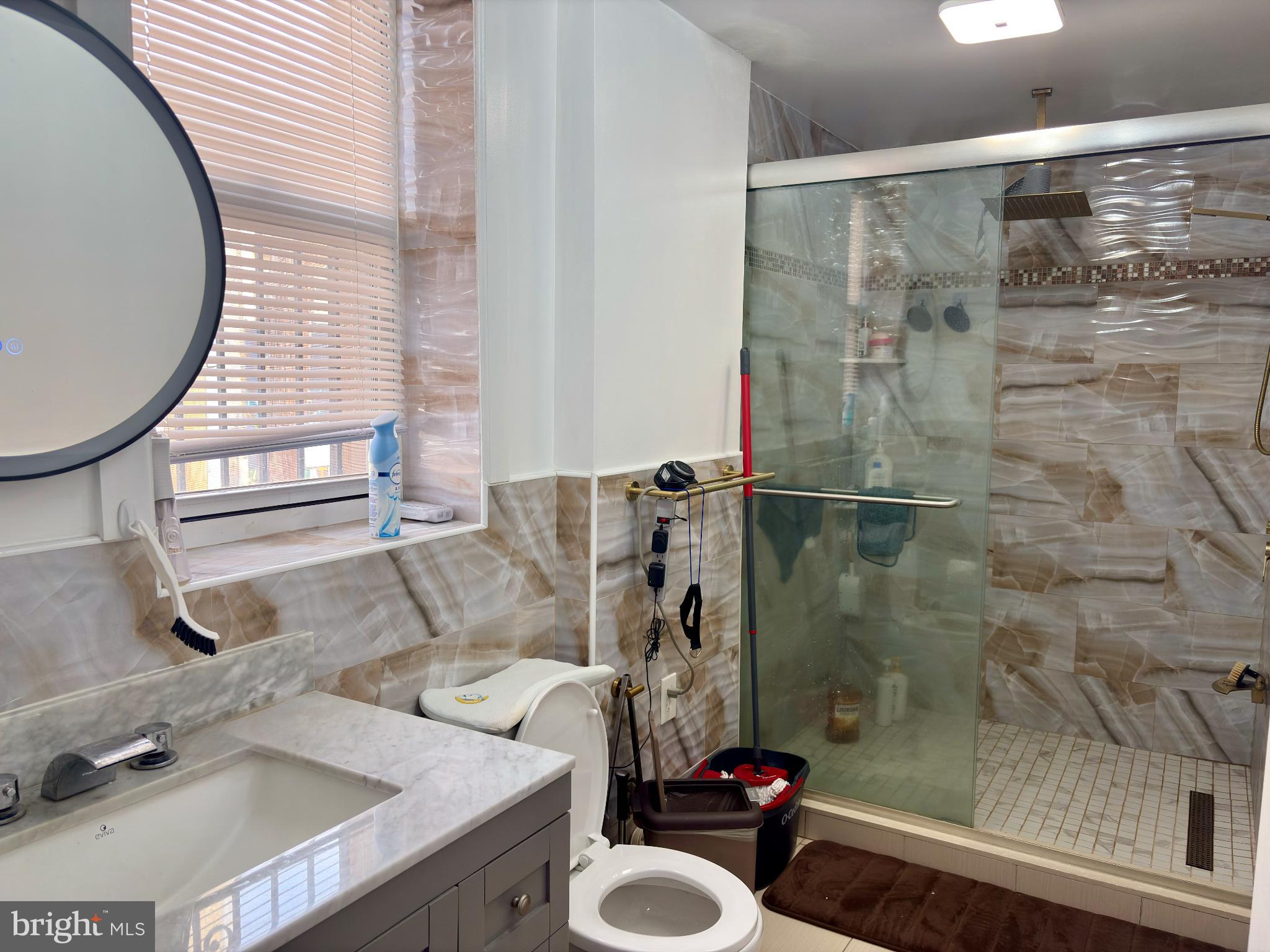 MILL CREEK - Commercial Sale