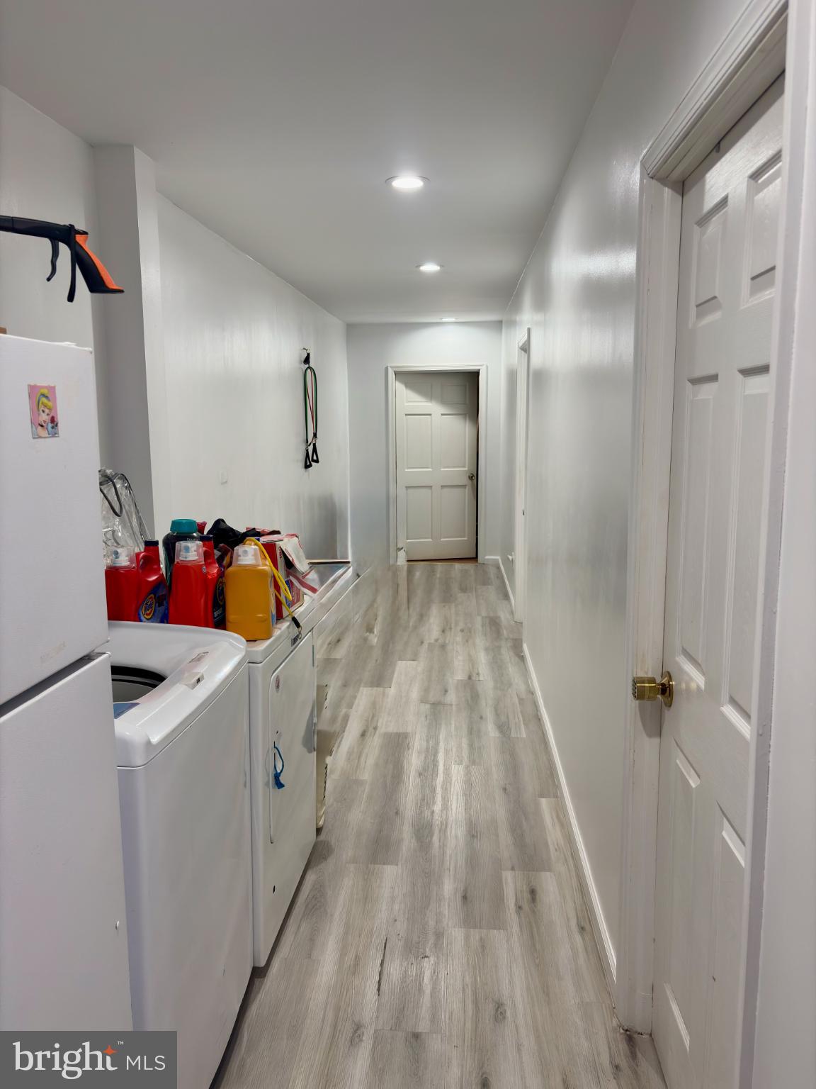 MILL CREEK - Commercial Sale