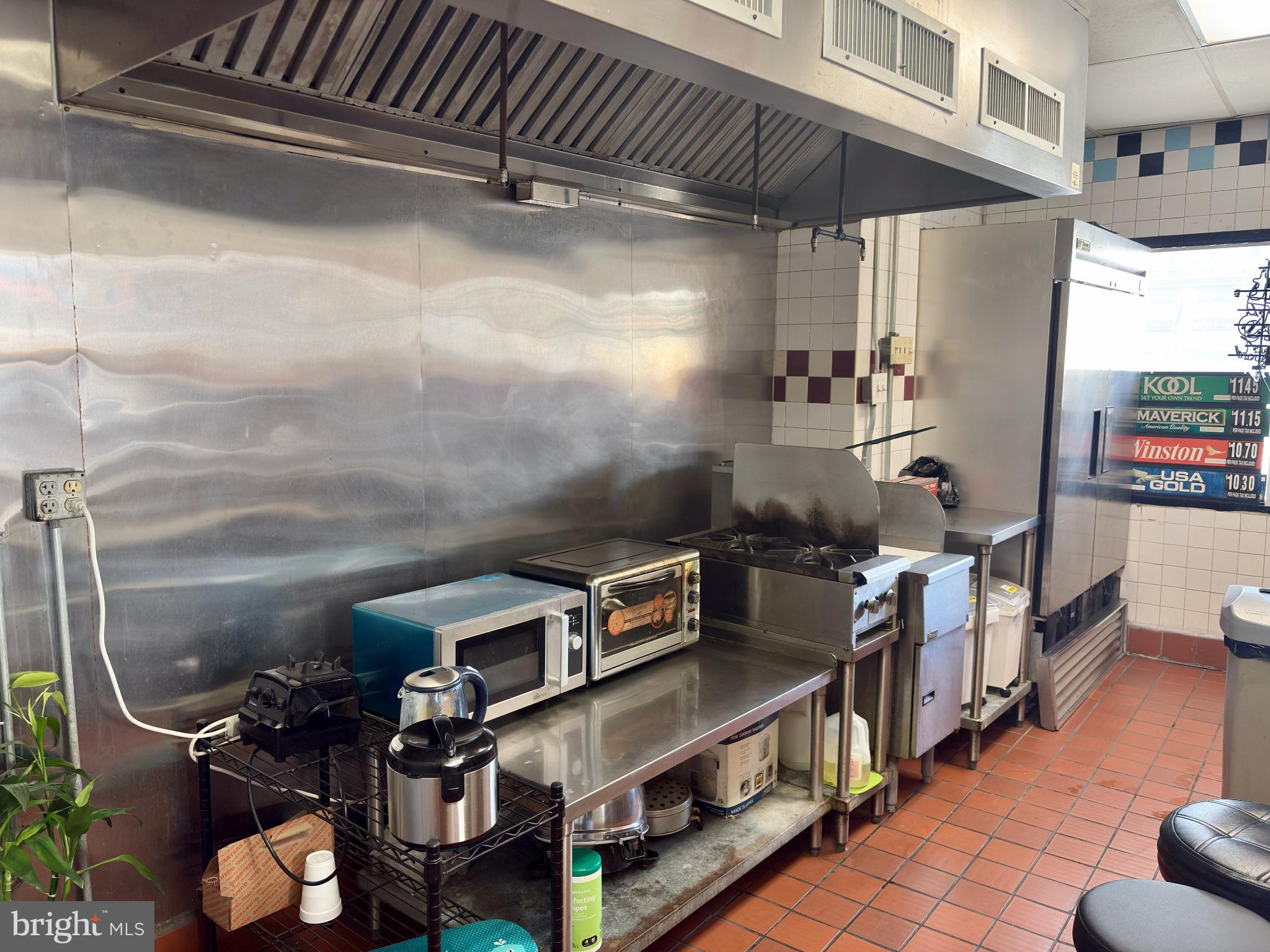 MILL CREEK - Commercial Sale