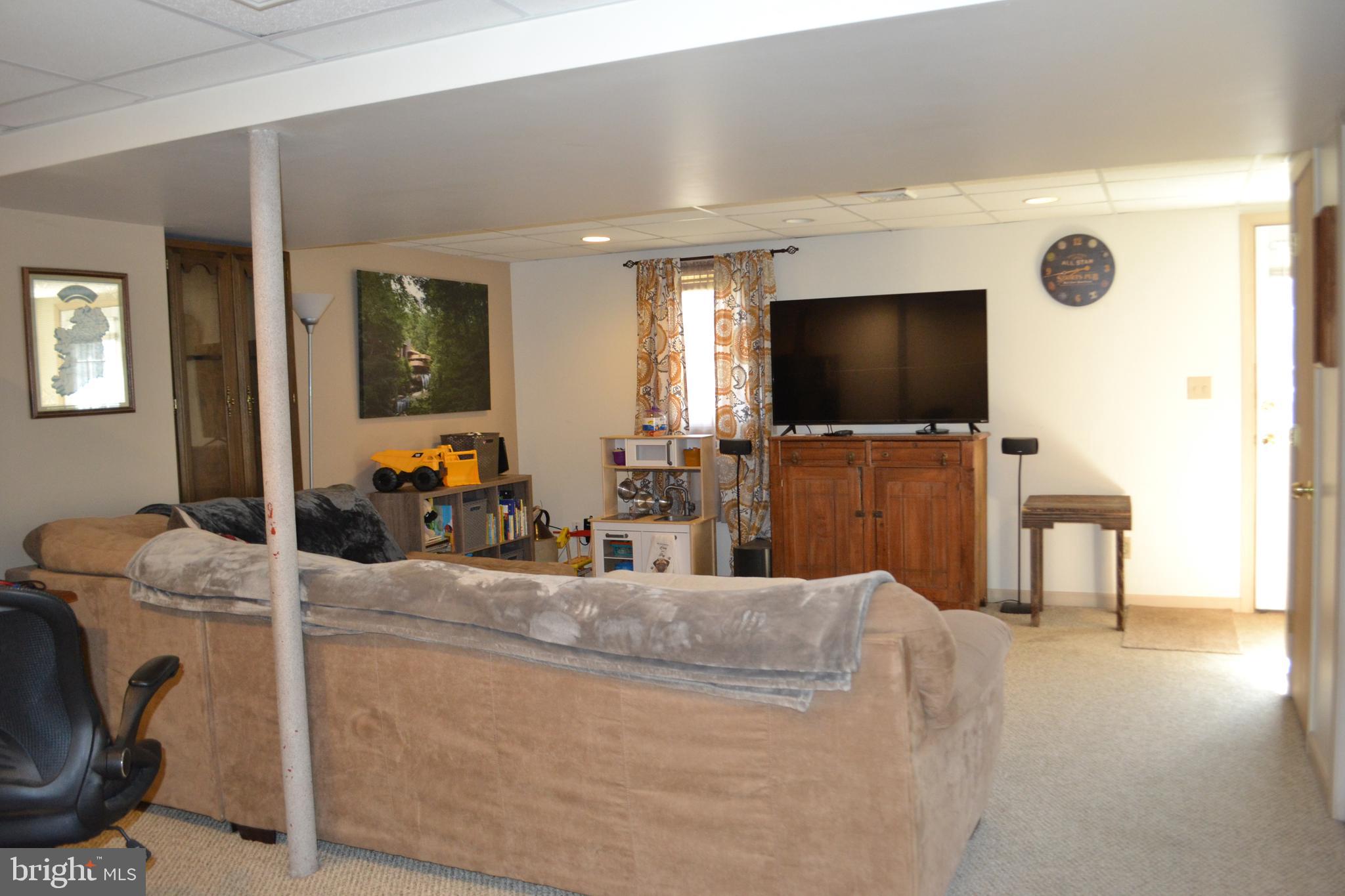 NITTANY HOLLOW - Residential