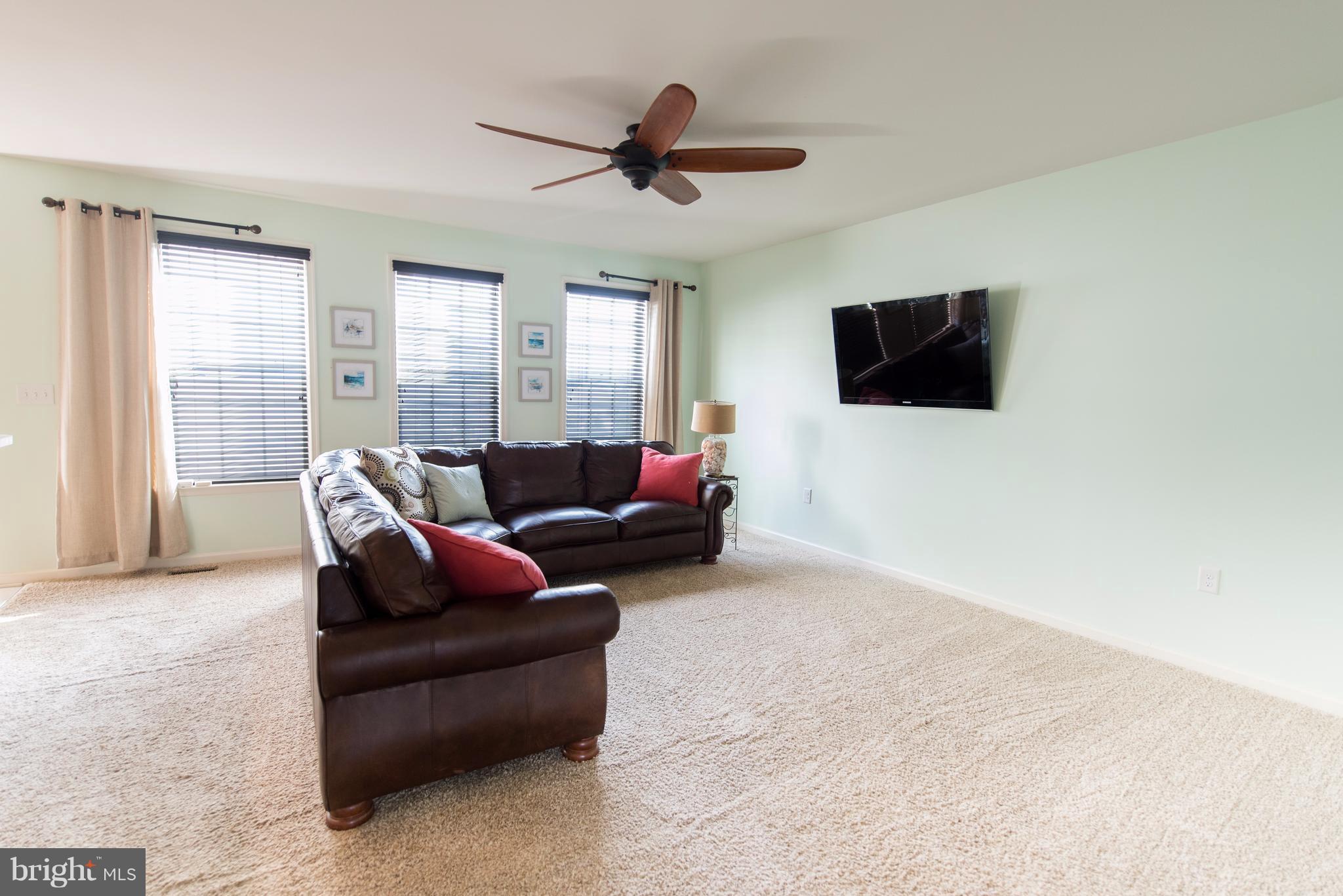 LAKELAND PLACE - Residential