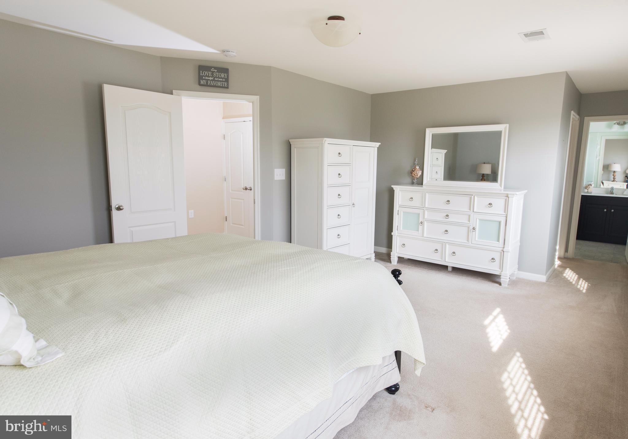 LAKELAND PLACE - Residential