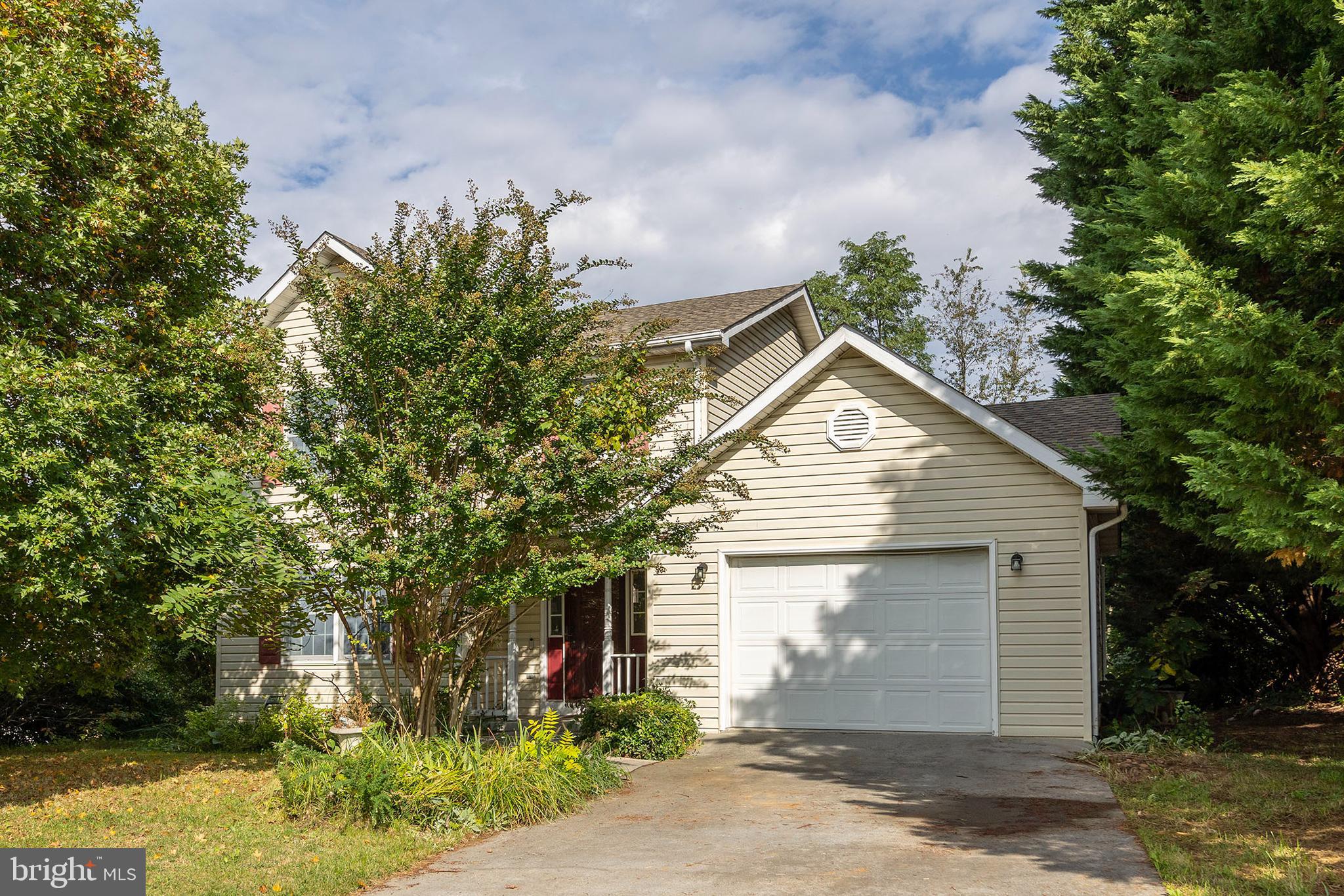 1422 CANTERBURY ROAD