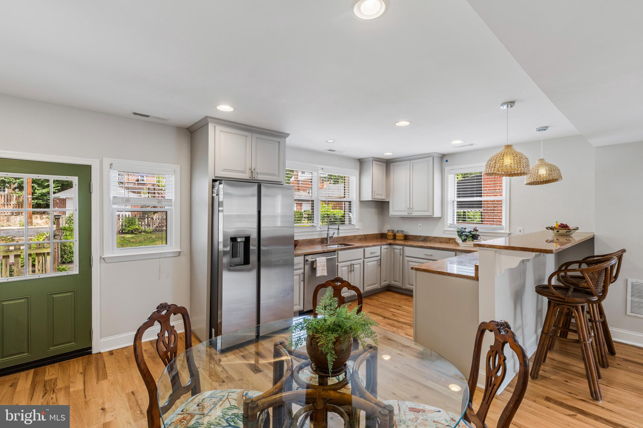 4019 THE ALAMEDA