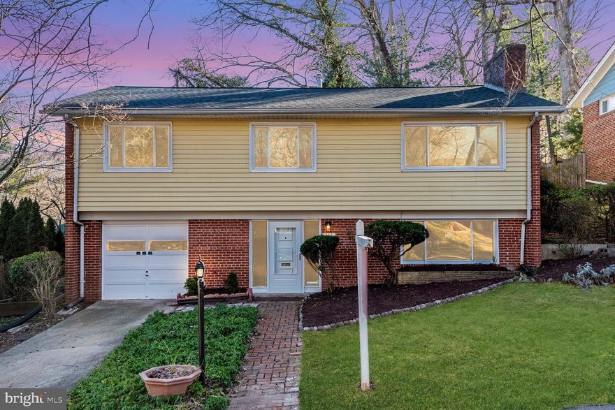 Welcome to your dream home in the highly desirable Northwood Park View neighborhood of Silver Spring. This stunning split foyer residence presents a perfect blend of classic charm and modern upgrades, offering an exceptional living experience.

This property offers a brand-new roof, new windows, updated kitchen and bathrooms. All hardwood floors have recently been refinished. The garage has been finished and has ample storage space. The owner will provide a credit for a new HVAC system at closing.

Located in the sought-after Northwood Park View neighborhood, this home offers convenience and accessibility. Enjoy nearby schools, parks, shopping centers, and dining options. Commuters will appreciate the easy access to major highways and public transportation.

Don't miss the opportunity to make this stunning split foyer home your own. Embrace the perfect combination of classic charm, modern upgrades, and a desirable location. Welcome to your new home in Northwood Park View, Silver Spring!

Some of the pictures have been digitally enhanced and staged virtually to give you an idea of how you can make this home your own.