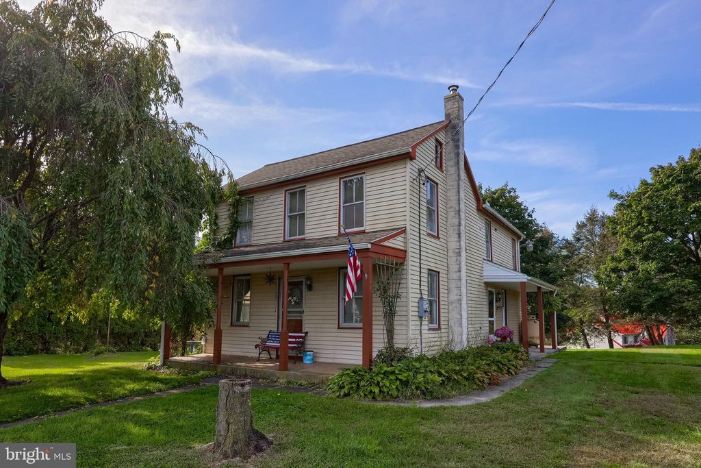 Photo of 618 Owl Hill Road, LITITZ, PA 17543 (MLS # PALA2077660)