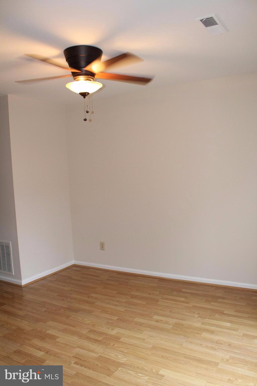 VILLAGES OF SALEM STATION - Residential Lease