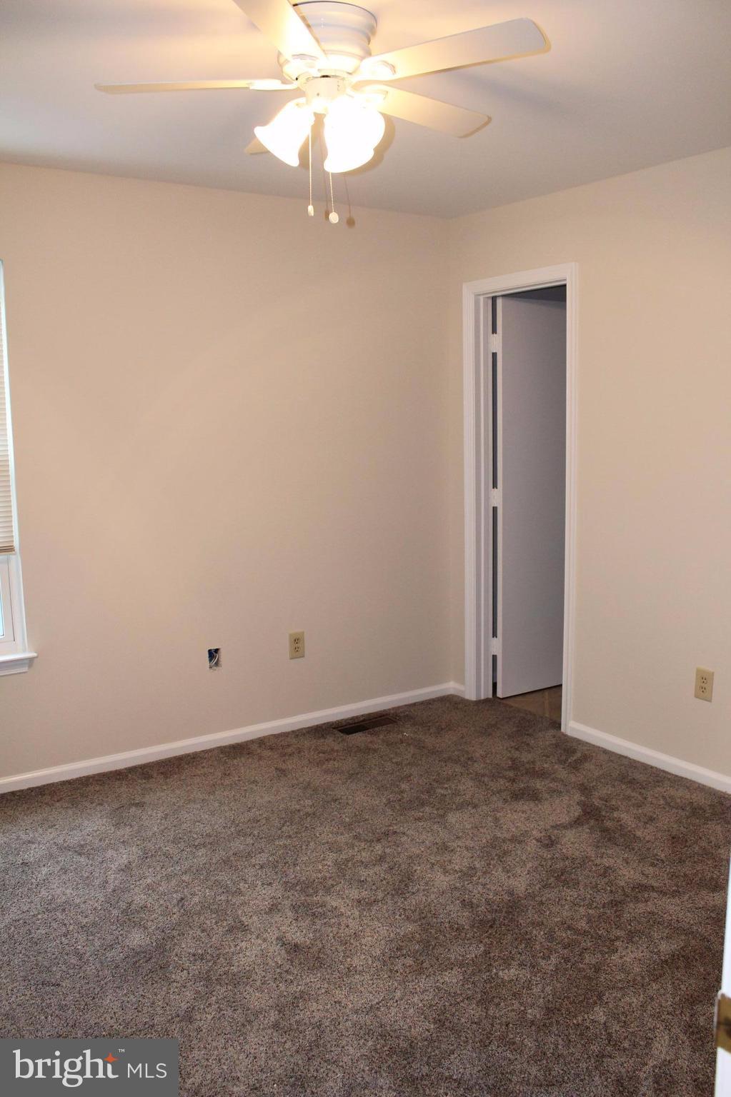 VILLAGES OF SALEM STATION - Residential Lease