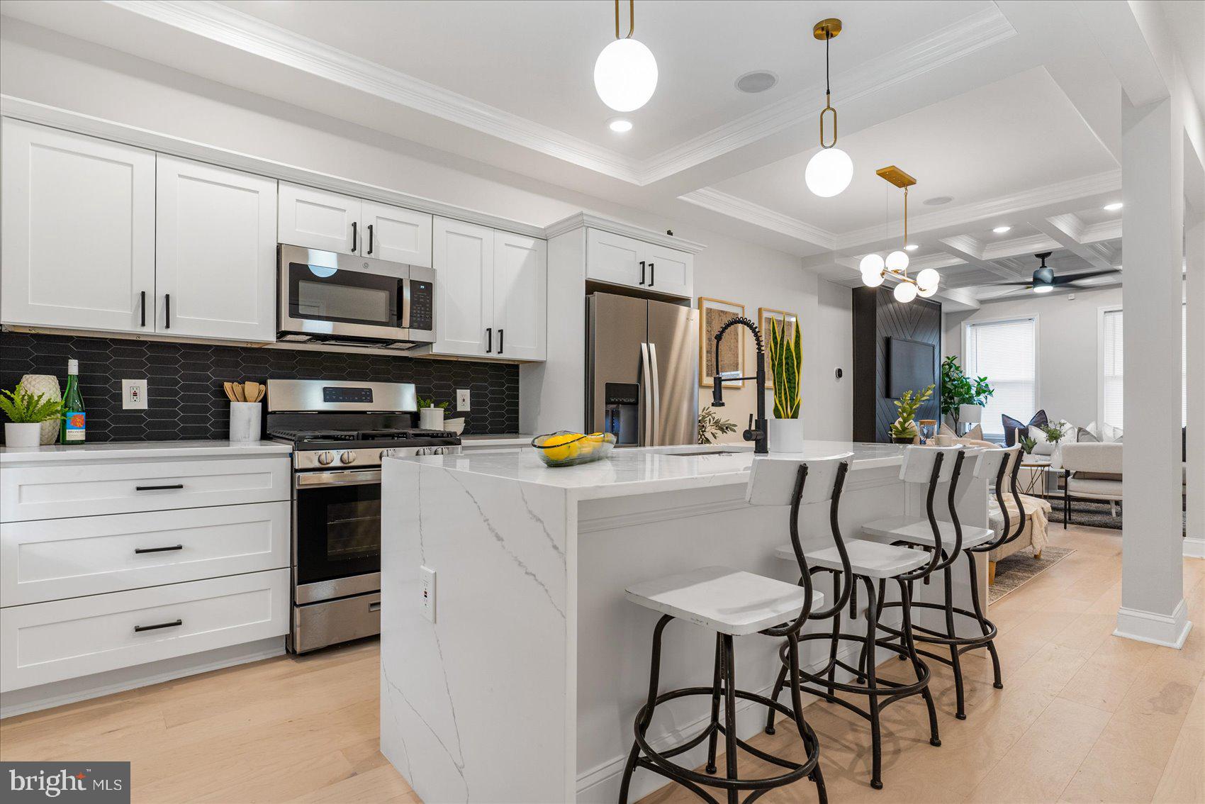 PENN NORTH - Residential