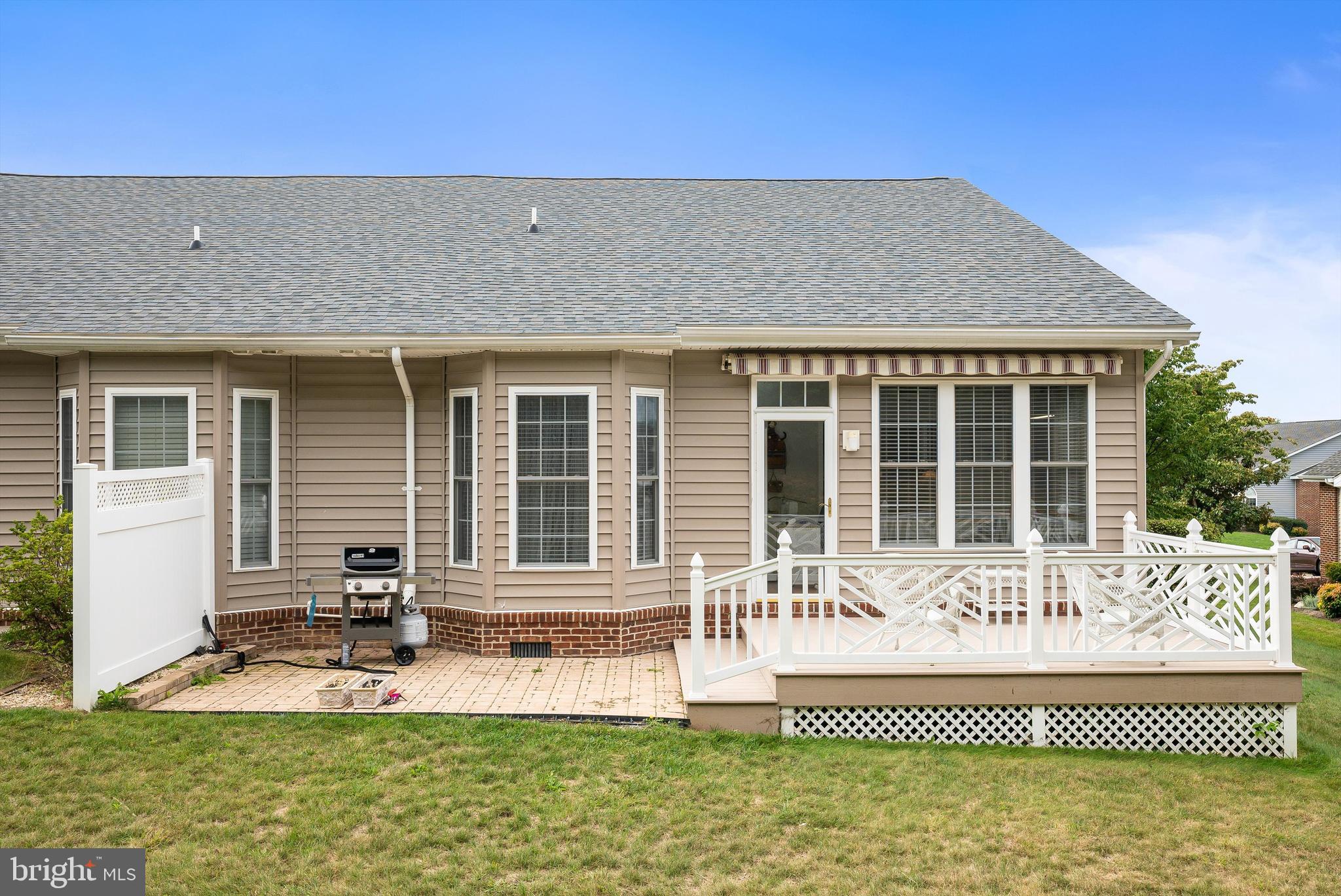 SPRING OAKS - Residential Lease