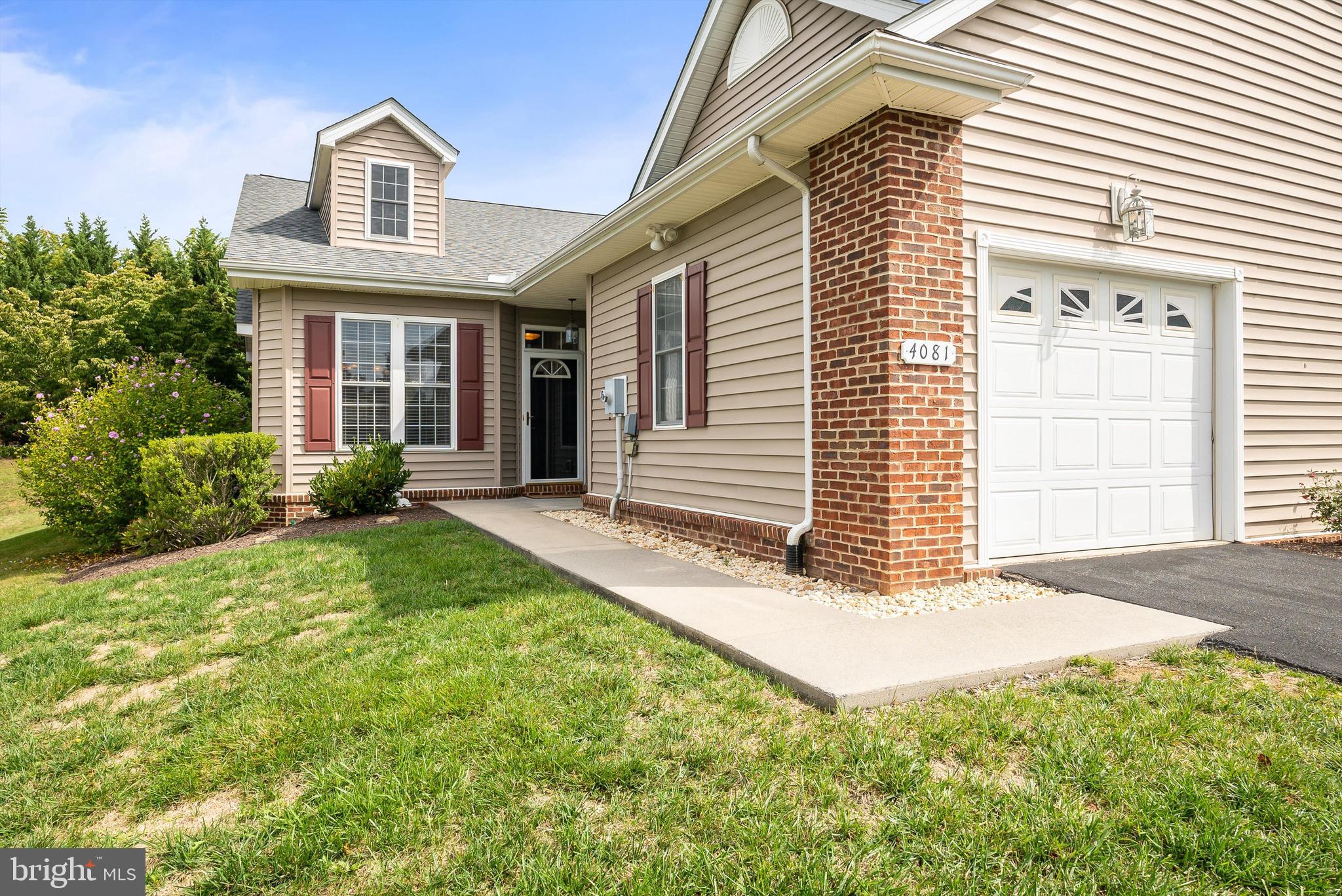 SPRING OAKS - Residential Lease