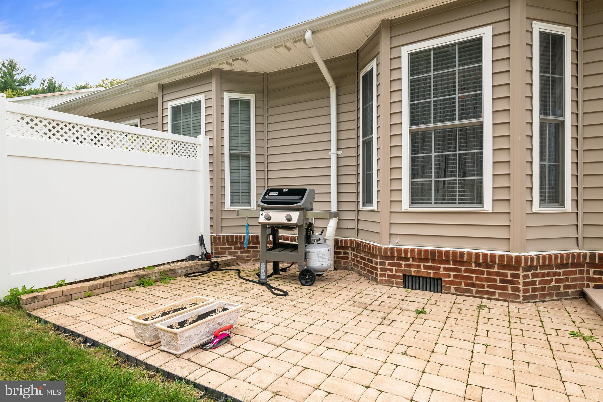 SPRING OAKS - Residential Lease