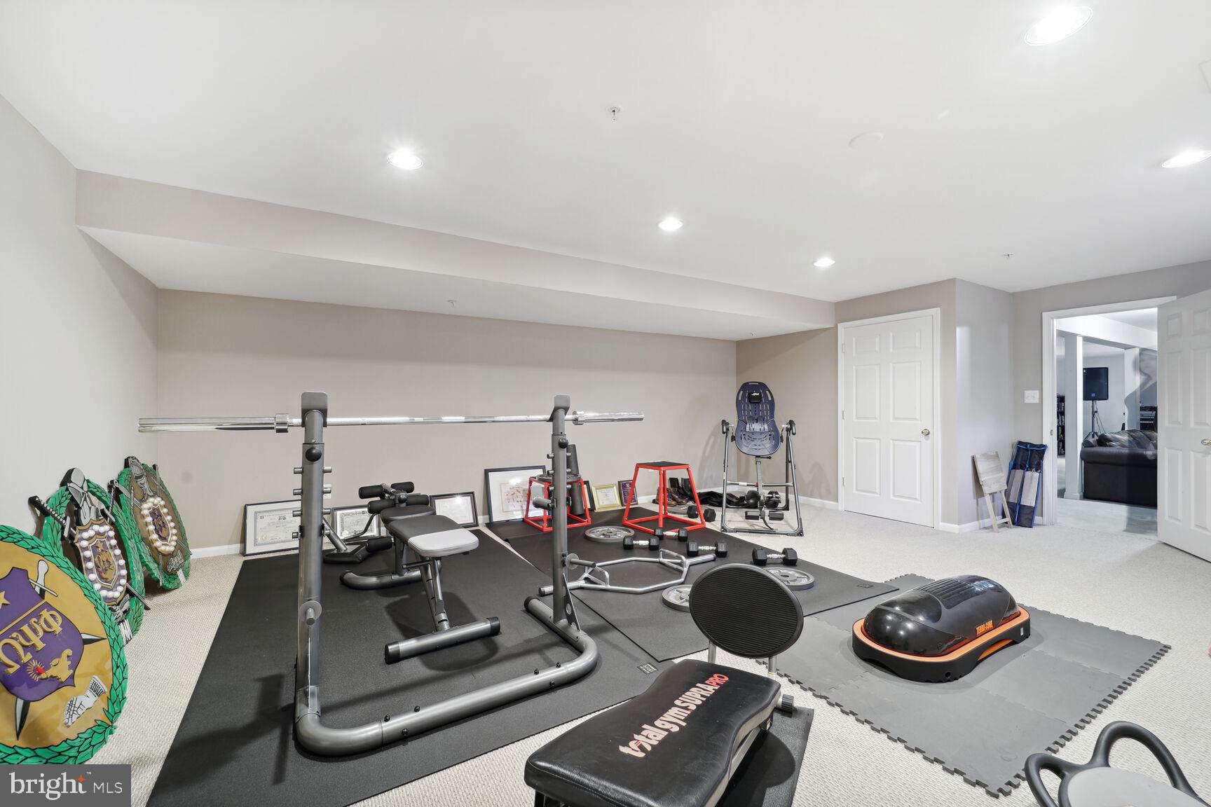 SNOWDEN WOODS-PLAT 1> - Residential