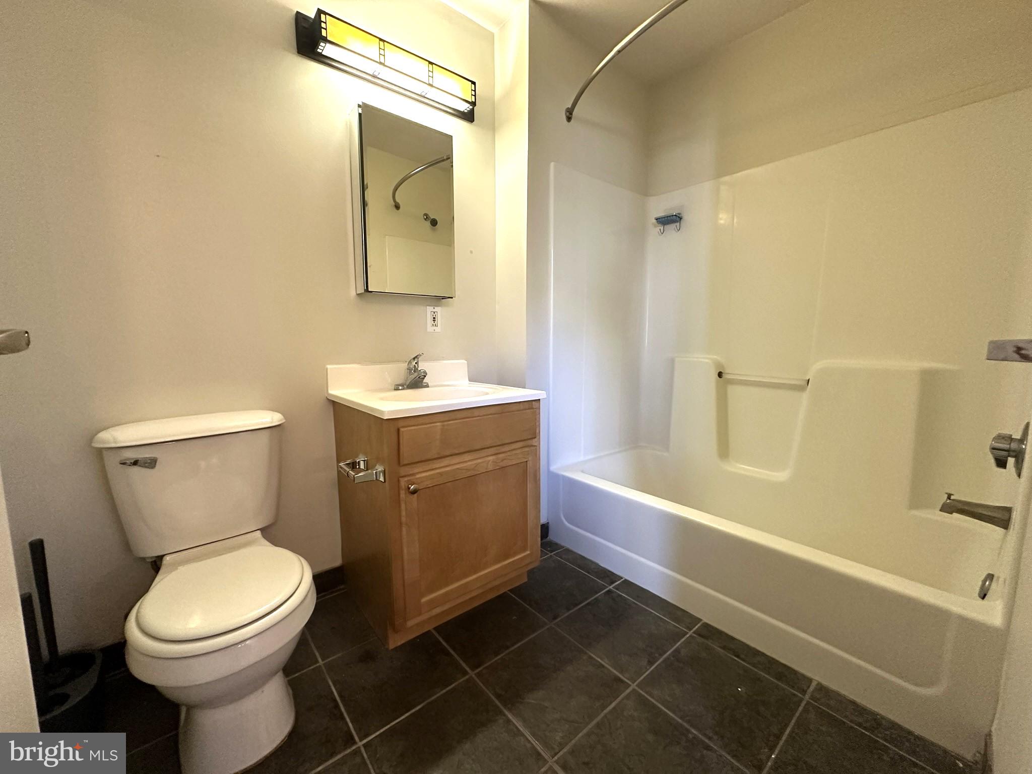 CENTER CITY - Residential Lease