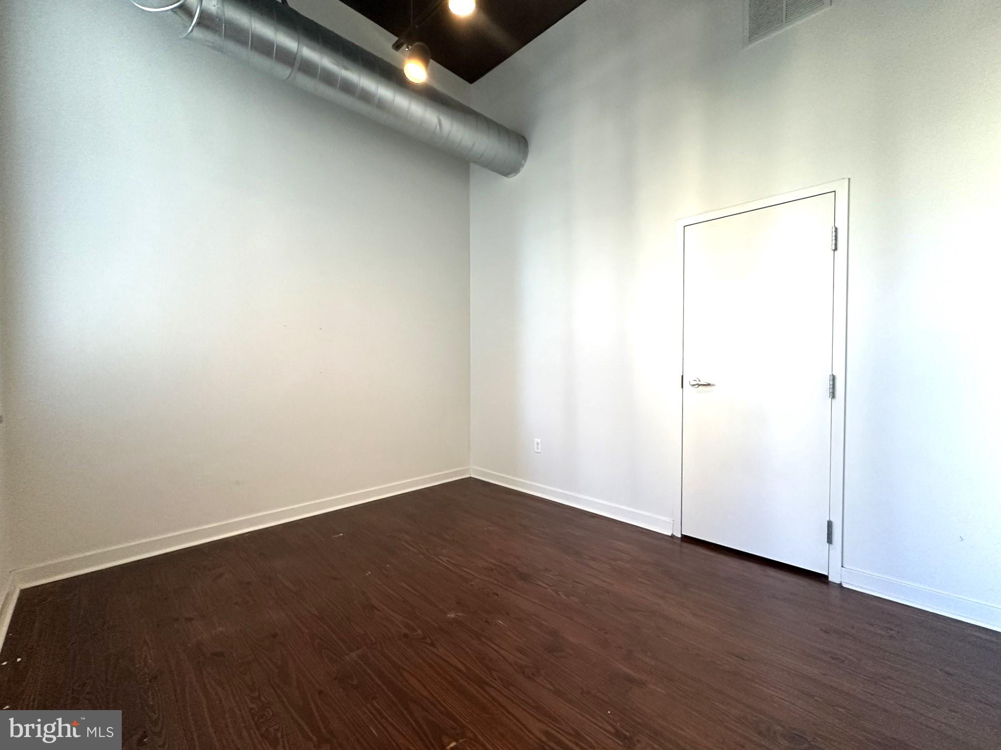 CENTER CITY - Residential Lease