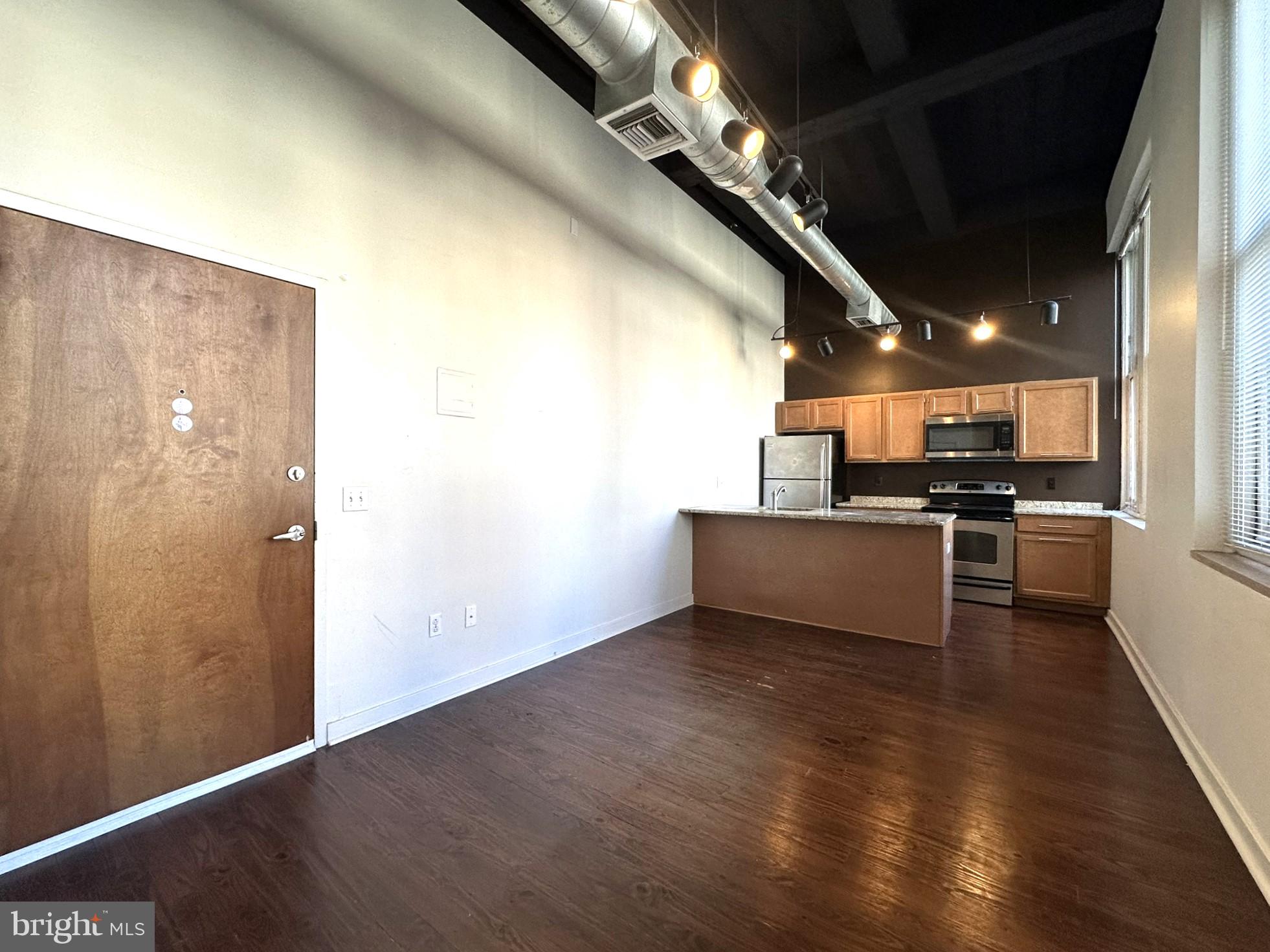 CENTER CITY - Residential Lease