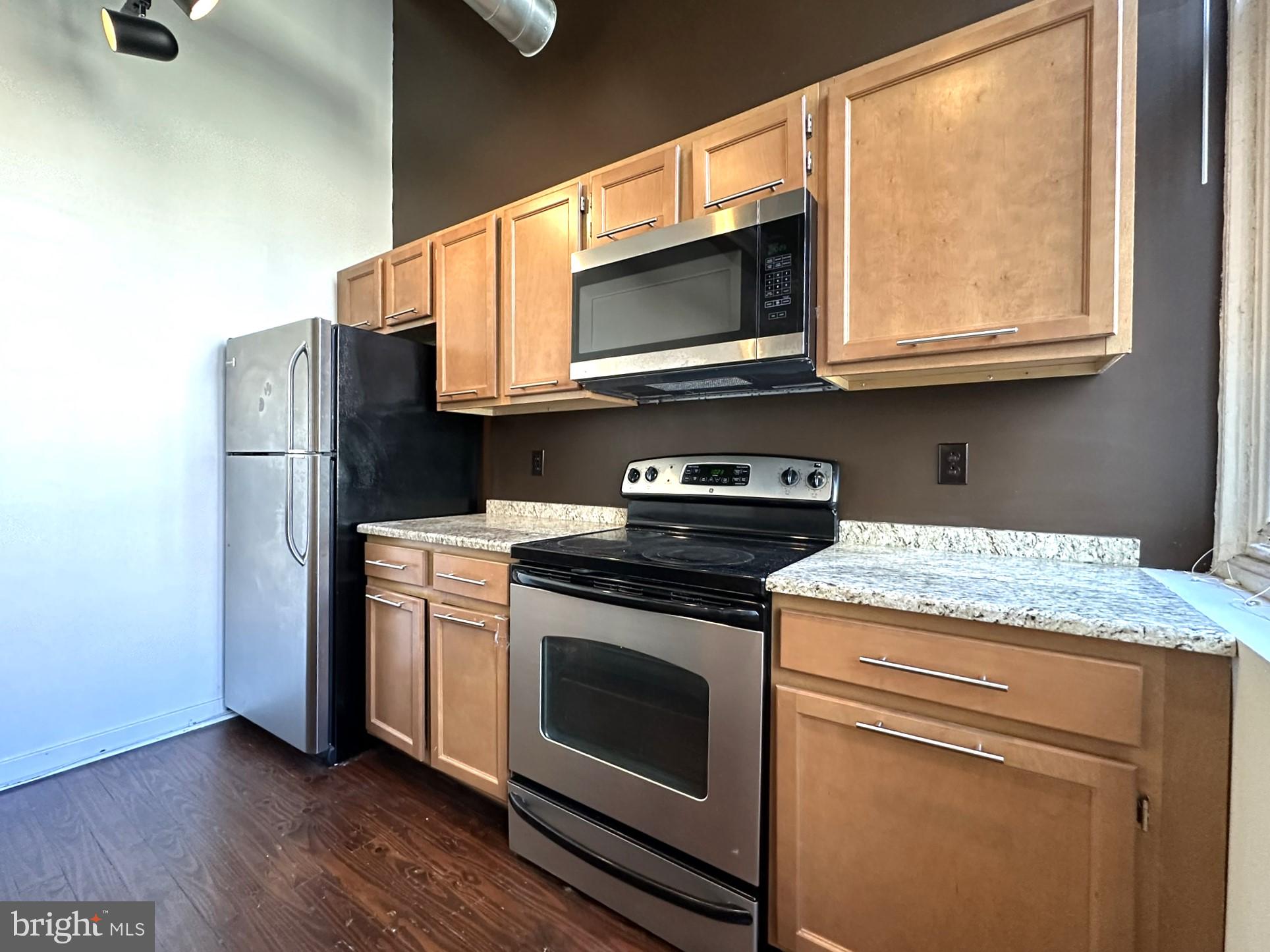 CENTER CITY - Residential Lease