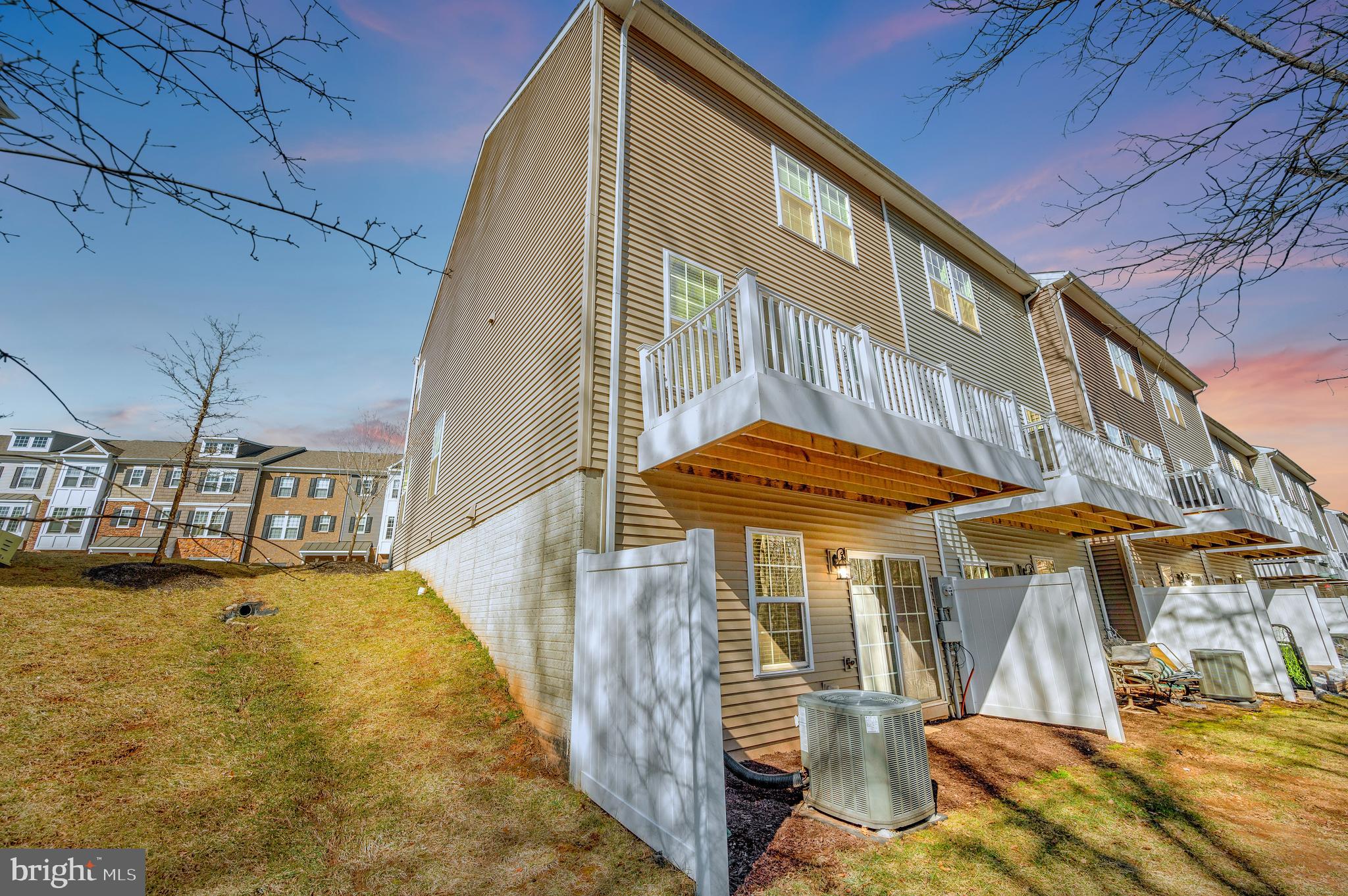 HAYMARKET CROSSING - Residential