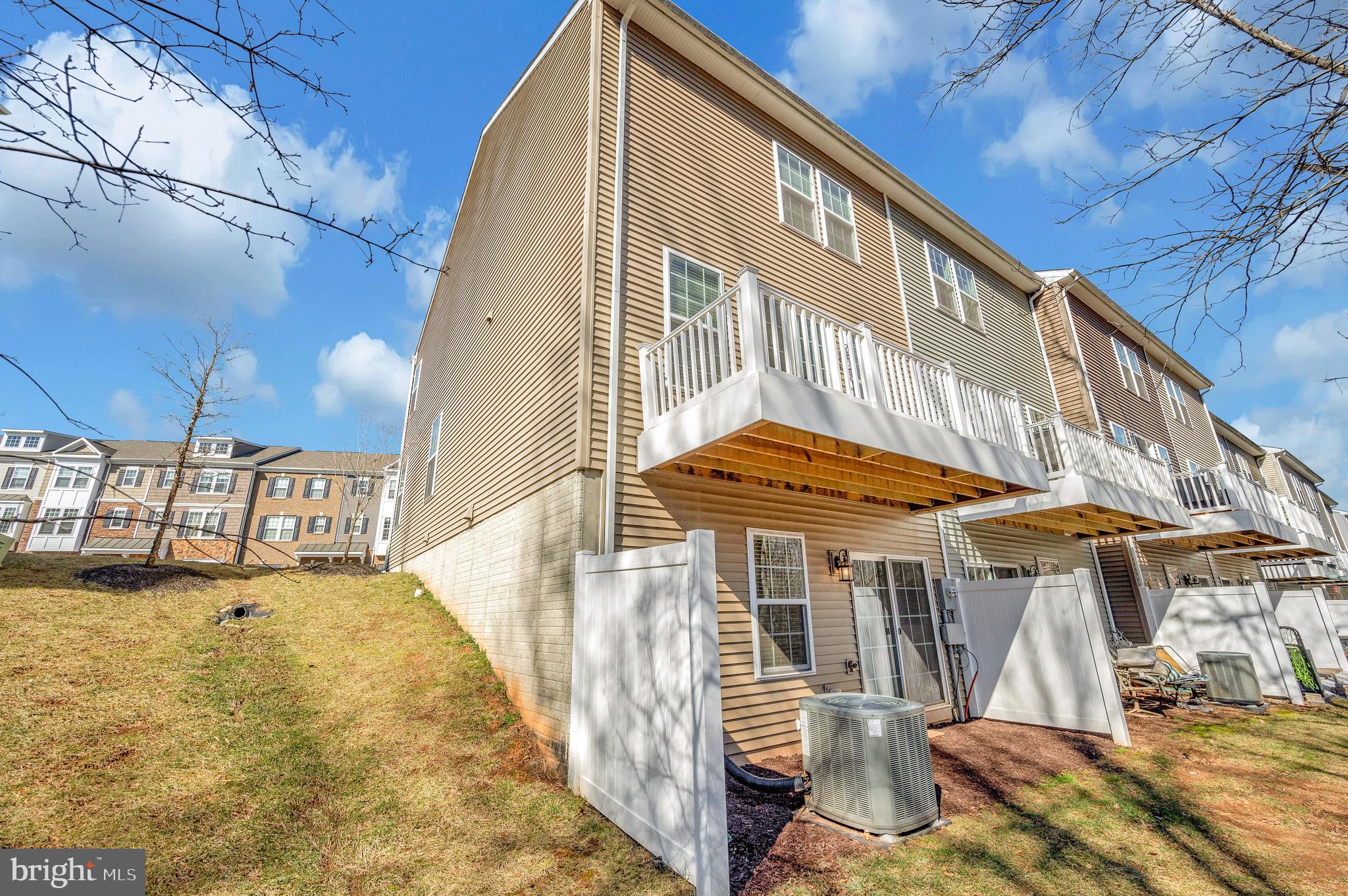 HAYMARKET CROSSING - Residential