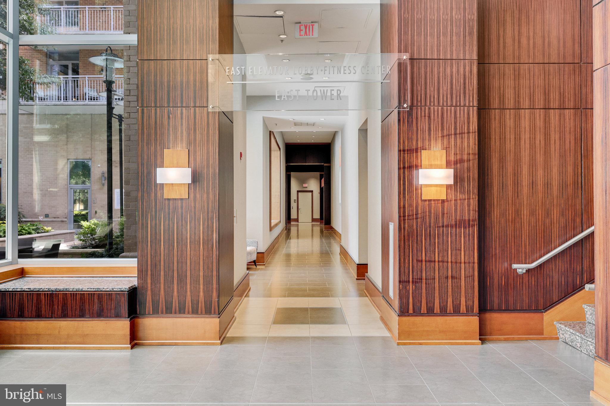 MIDTOWN AT RESTON TOWN CENTER - Residential